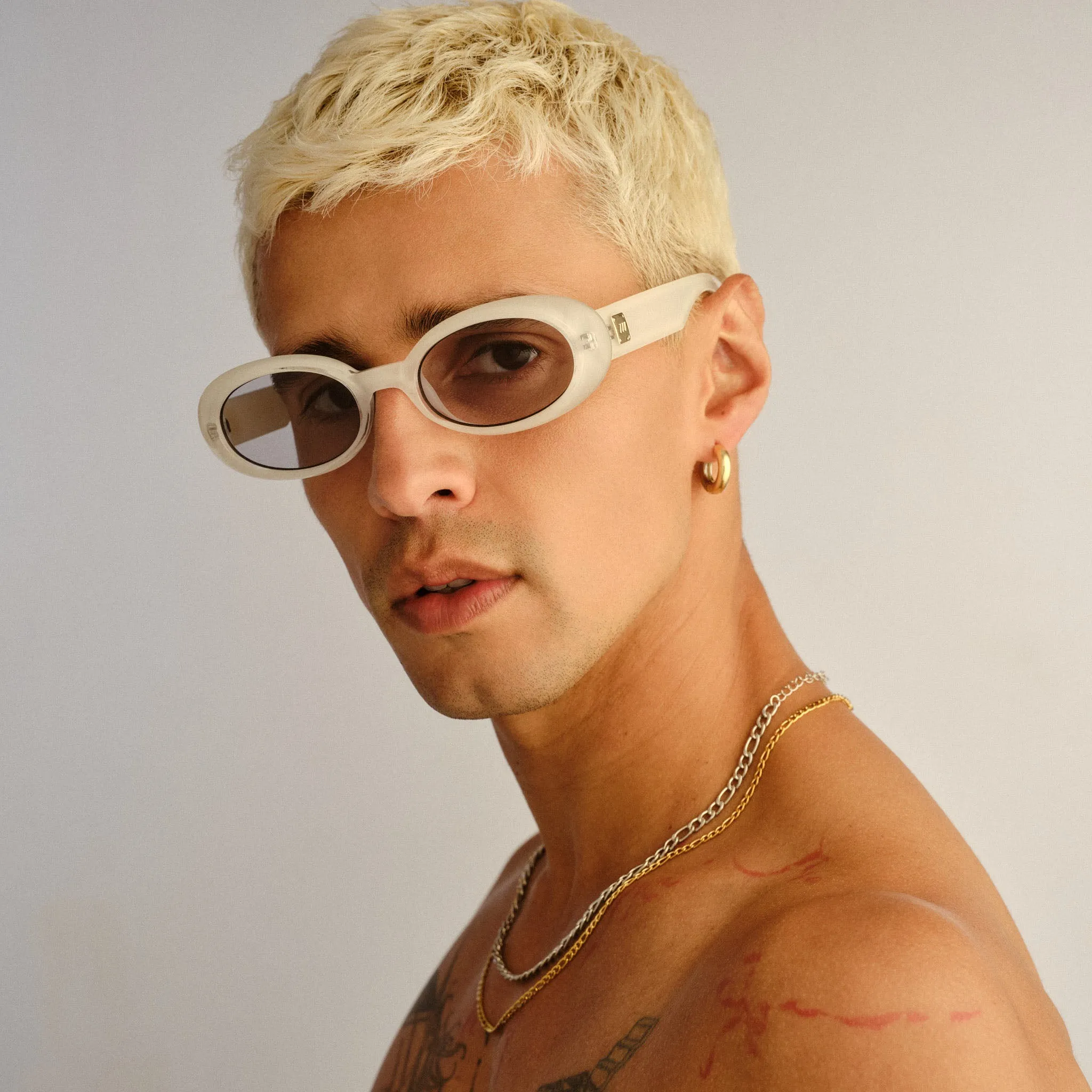 WORK IT! | VANILLA PEARL sold by Le Specs product image thumbnail 5