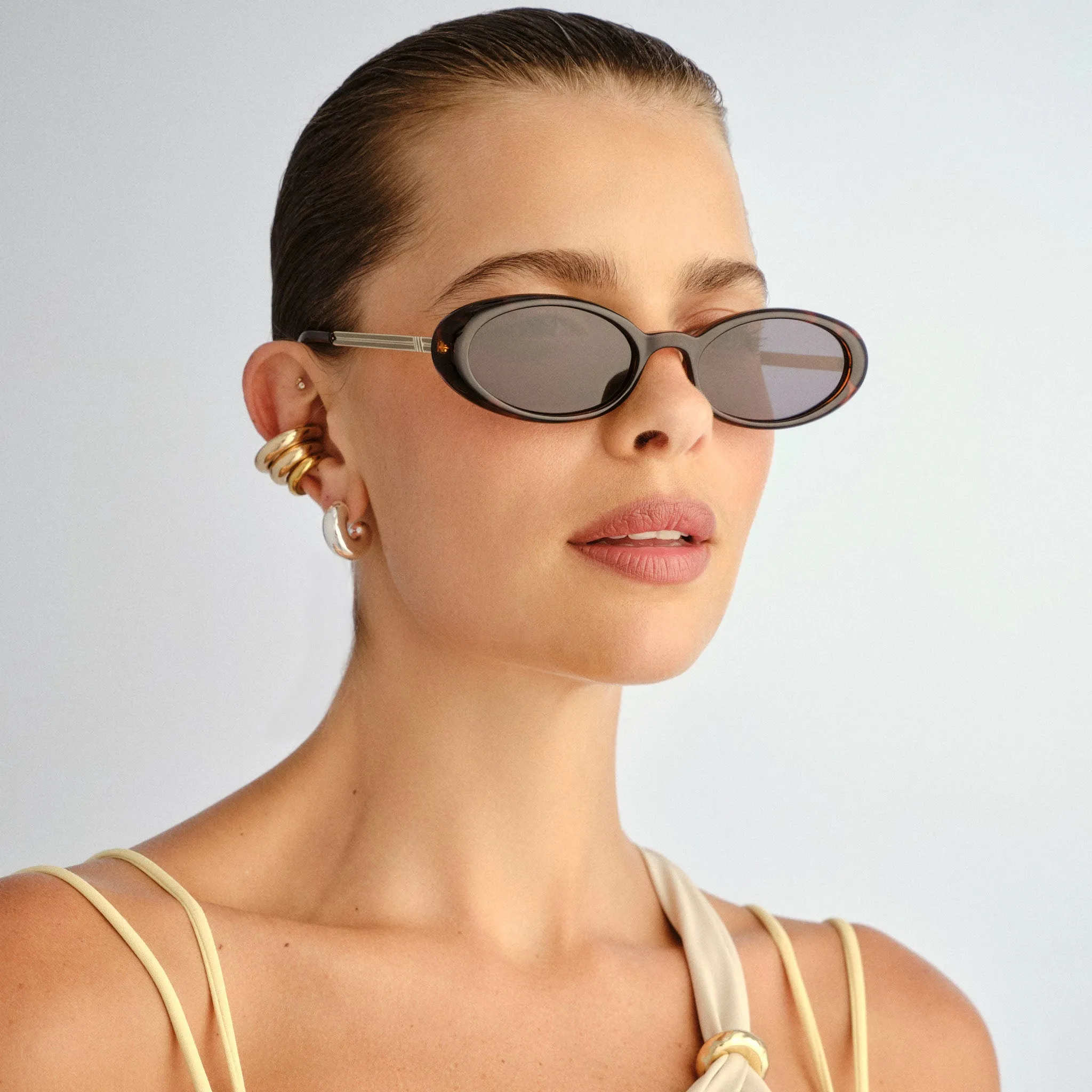 MAGNIFIQUE | DARK TORT sold by Le Specs product image thumbnail 2