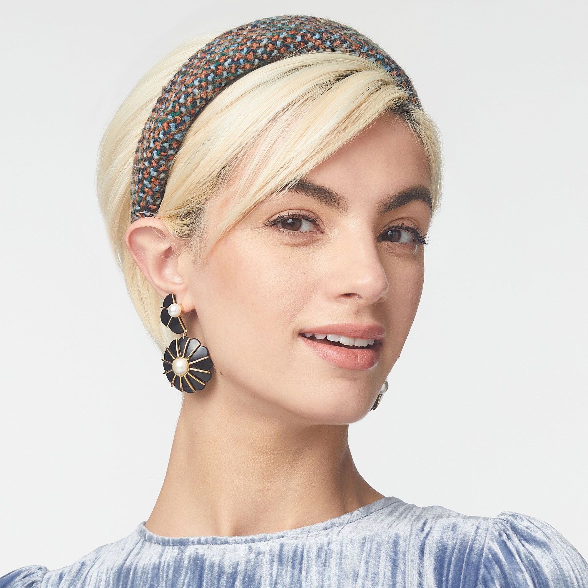JET MIXED MEDALLION DROP EARRINGS sold by Lele Sadoughi product image thumbnail 2