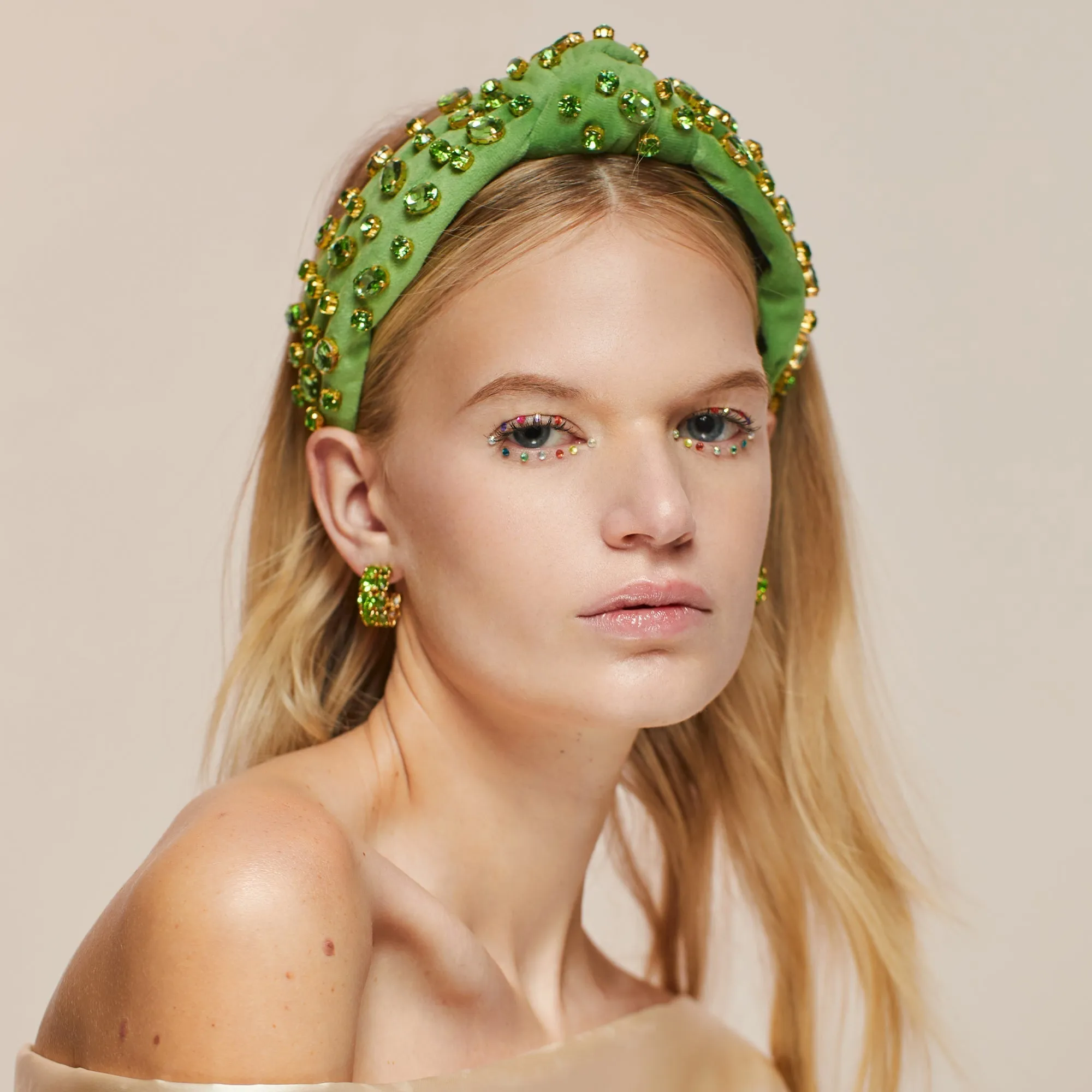 AUGUST PERIDOT OVAL CRYSTAL VELVET KNOTTED HEADBAND sold by Lele Sadoughi product image thumbnail 2