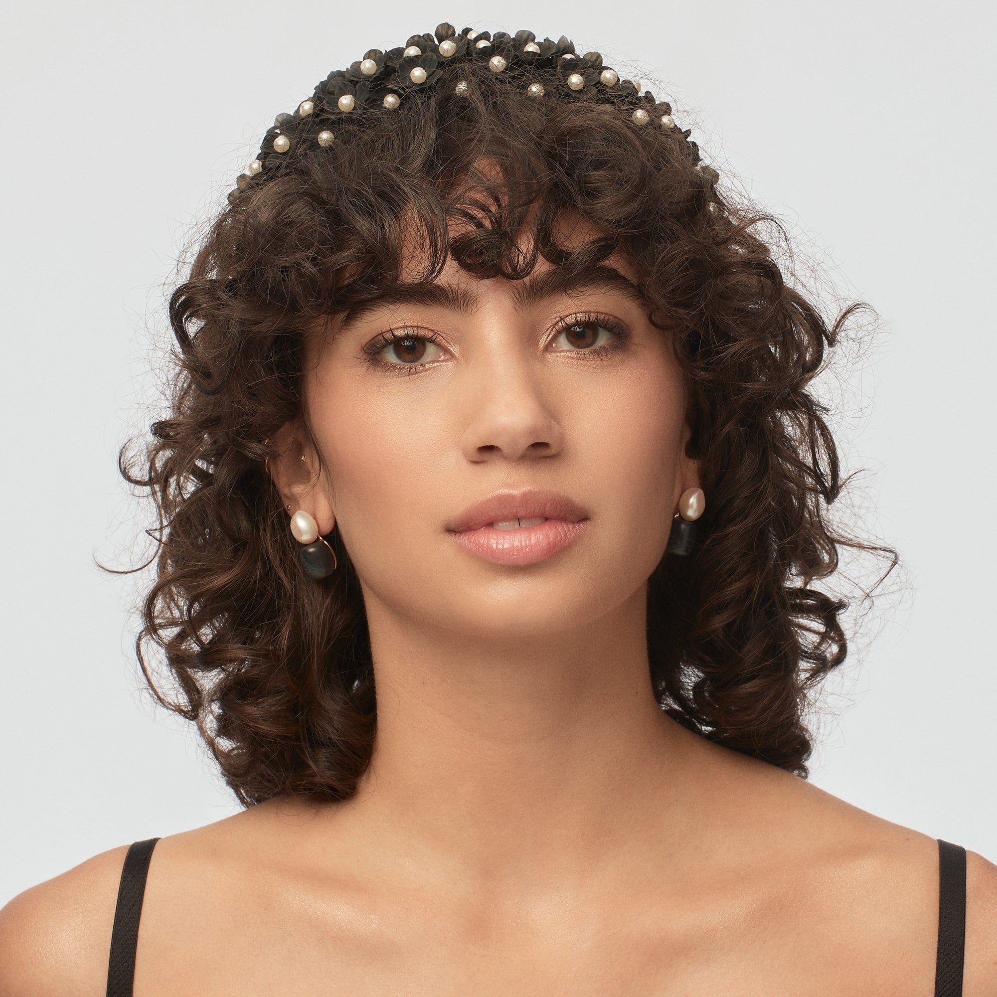 JET PEBBLE STUD EARRINGS sold by Lele Sadoughi product image thumbnail 3