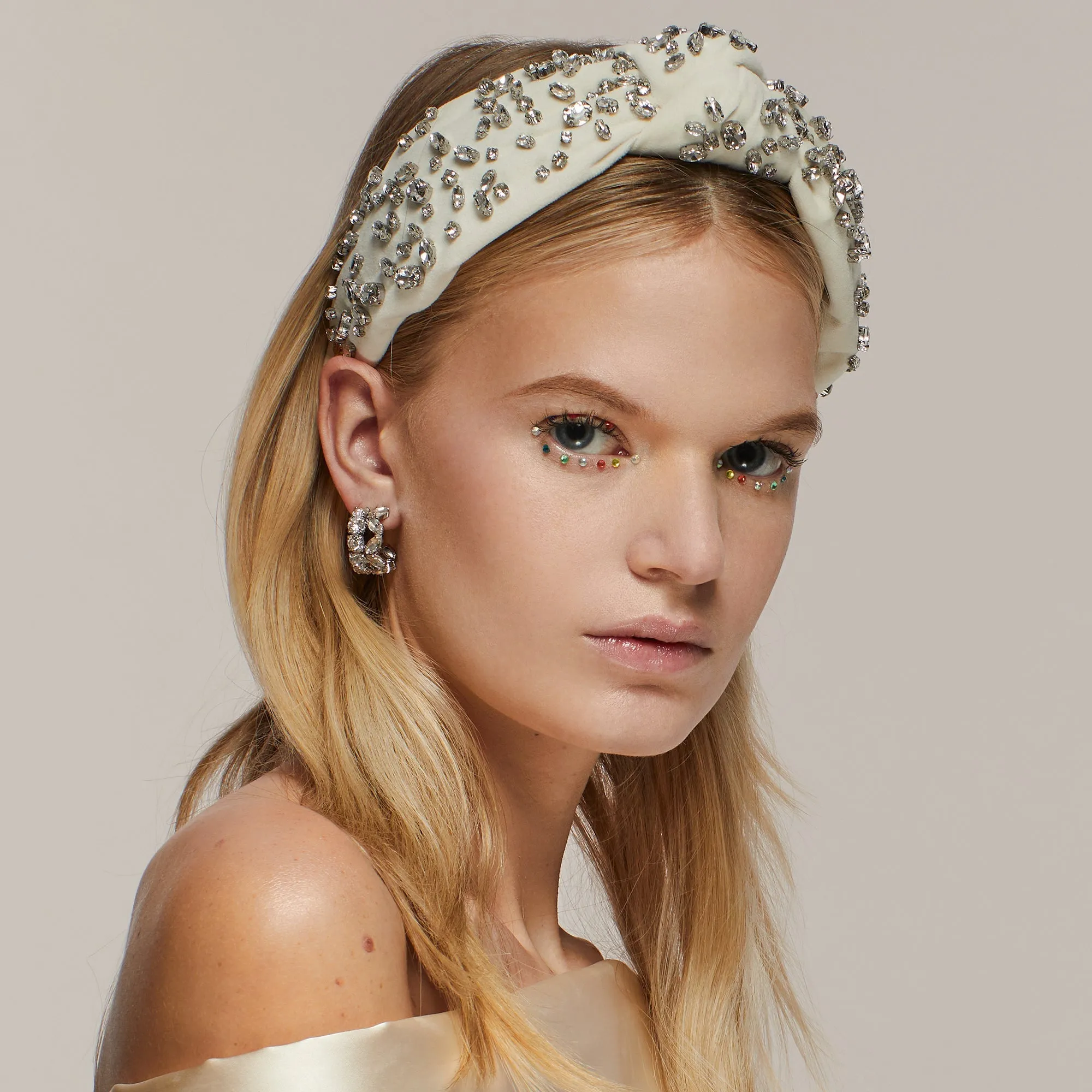 DIAMOND MIXED CRYSTAL VELVET KNOTTED HEADBAND sold by Lele Sadoughi product image thumbnail 2