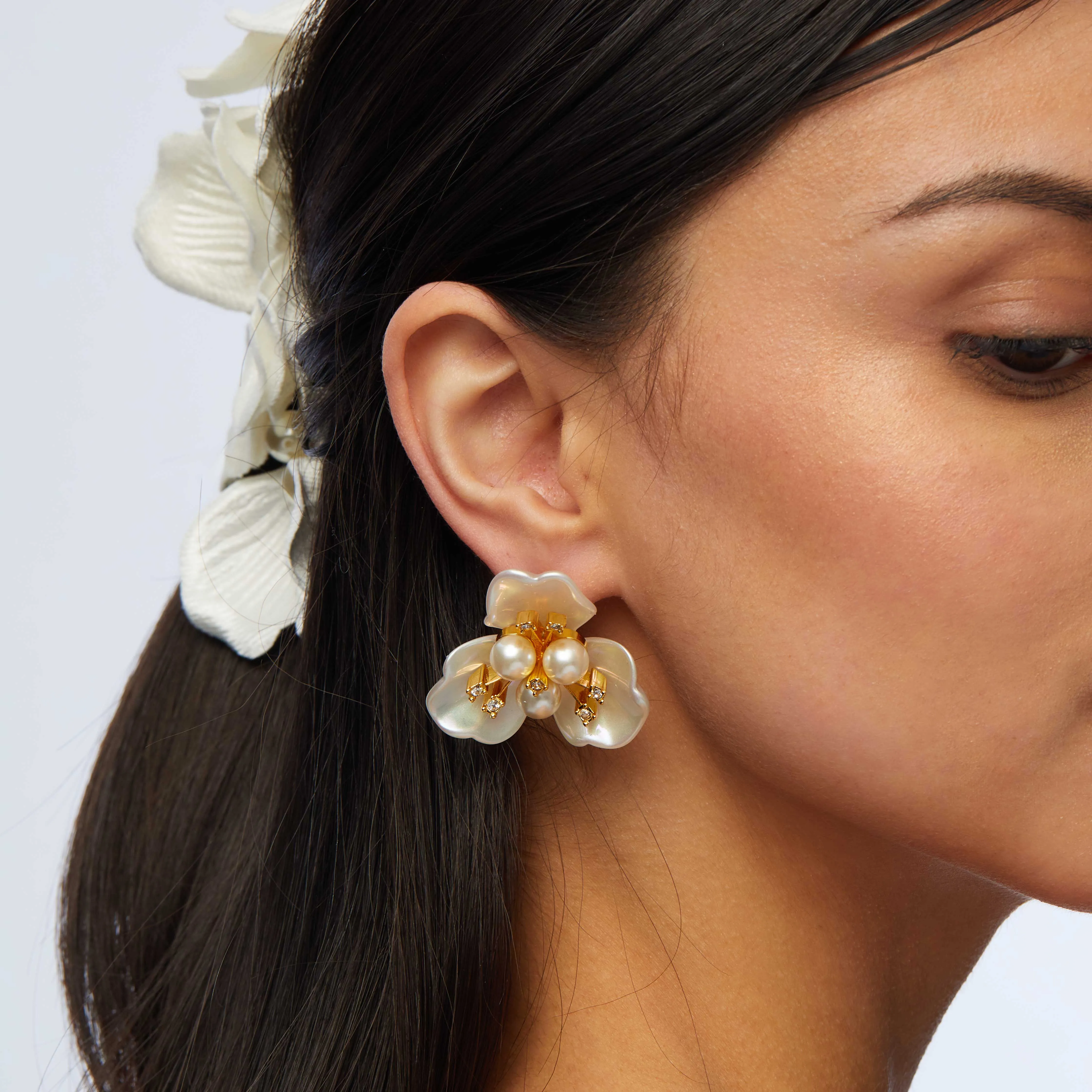 PEARL BLOSSOM BUTTON EARRINGS sold by Lele Sadoughi product image thumbnail 2