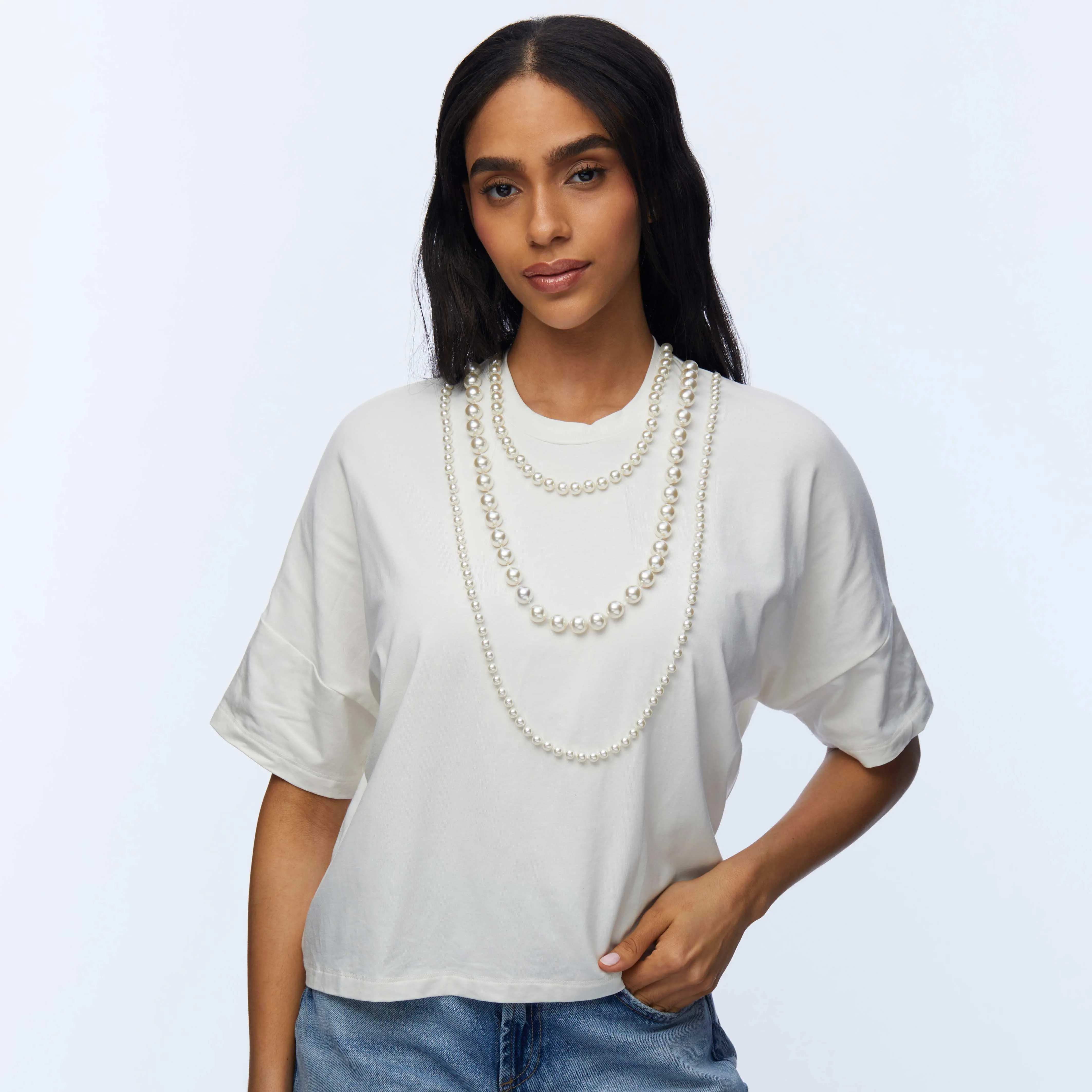IVORY SHORT-SLEEVE PEARL STRAND TEE sold by Lele Sadoughi product image thumbnail 3