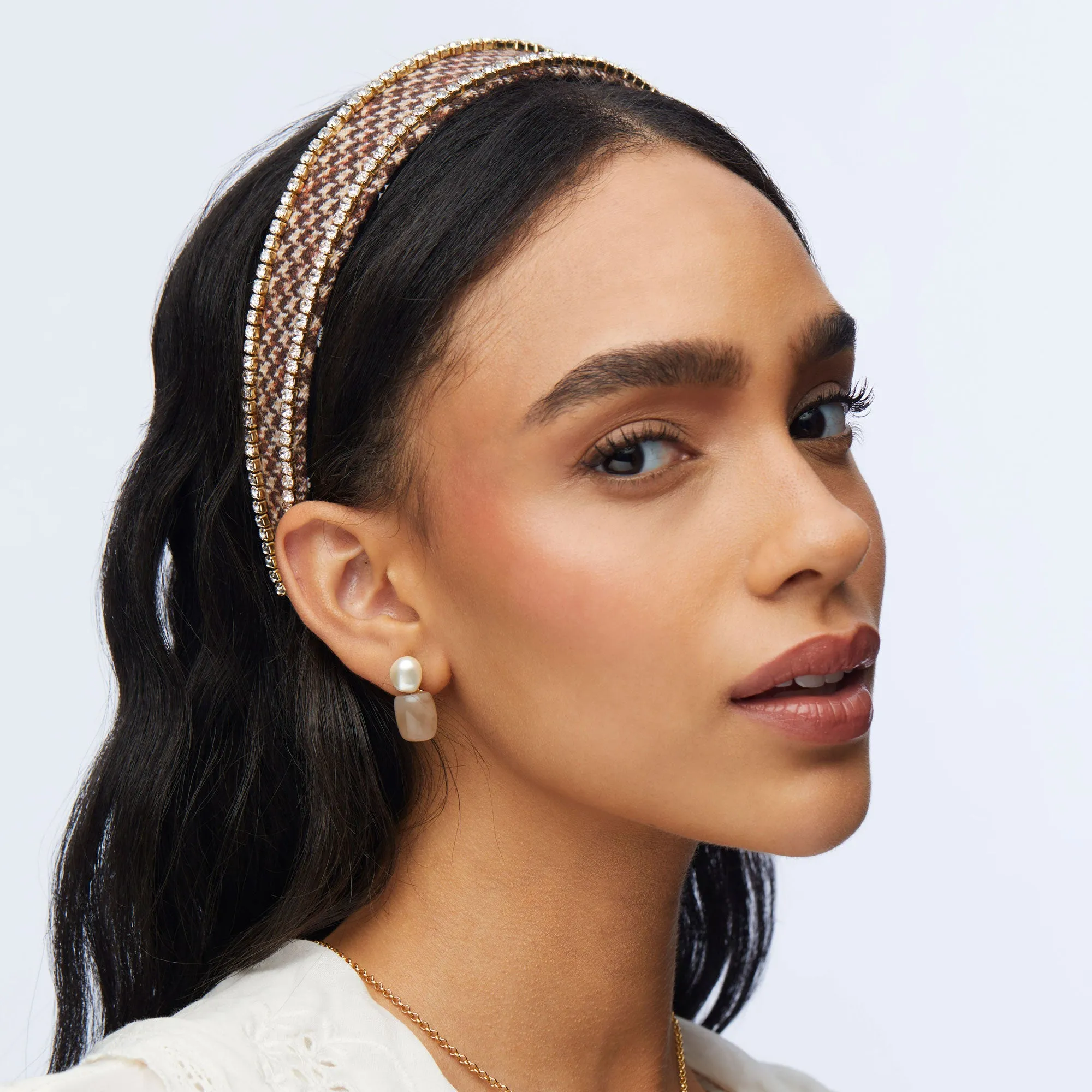 OAK TWEED BESSETTE CRYSTAL EDGE HEADBAND sold by Lele Sadoughi product image thumbnail 2