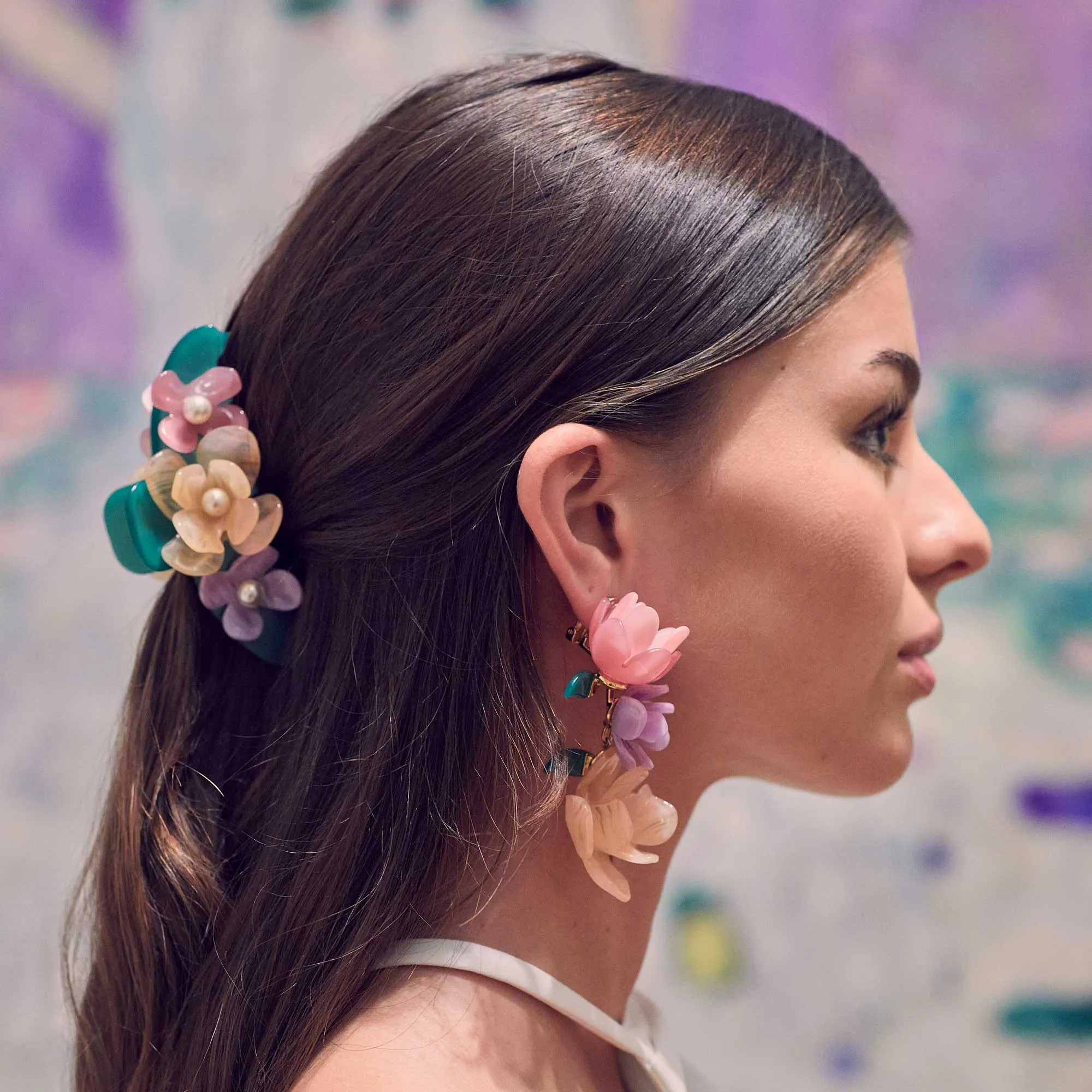 PRIMAVESI PASTEL THE MET X LELE KLIMT BOUQUET CLAW CLIP sold by Lele Sadoughi product image thumbnail 2