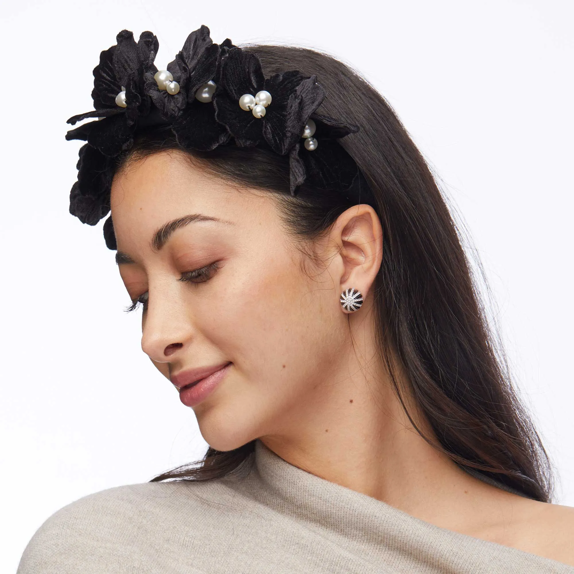 JET MAGNOLIA VELVET HEADBAND sold by Lele Sadoughi product image thumbnail 4