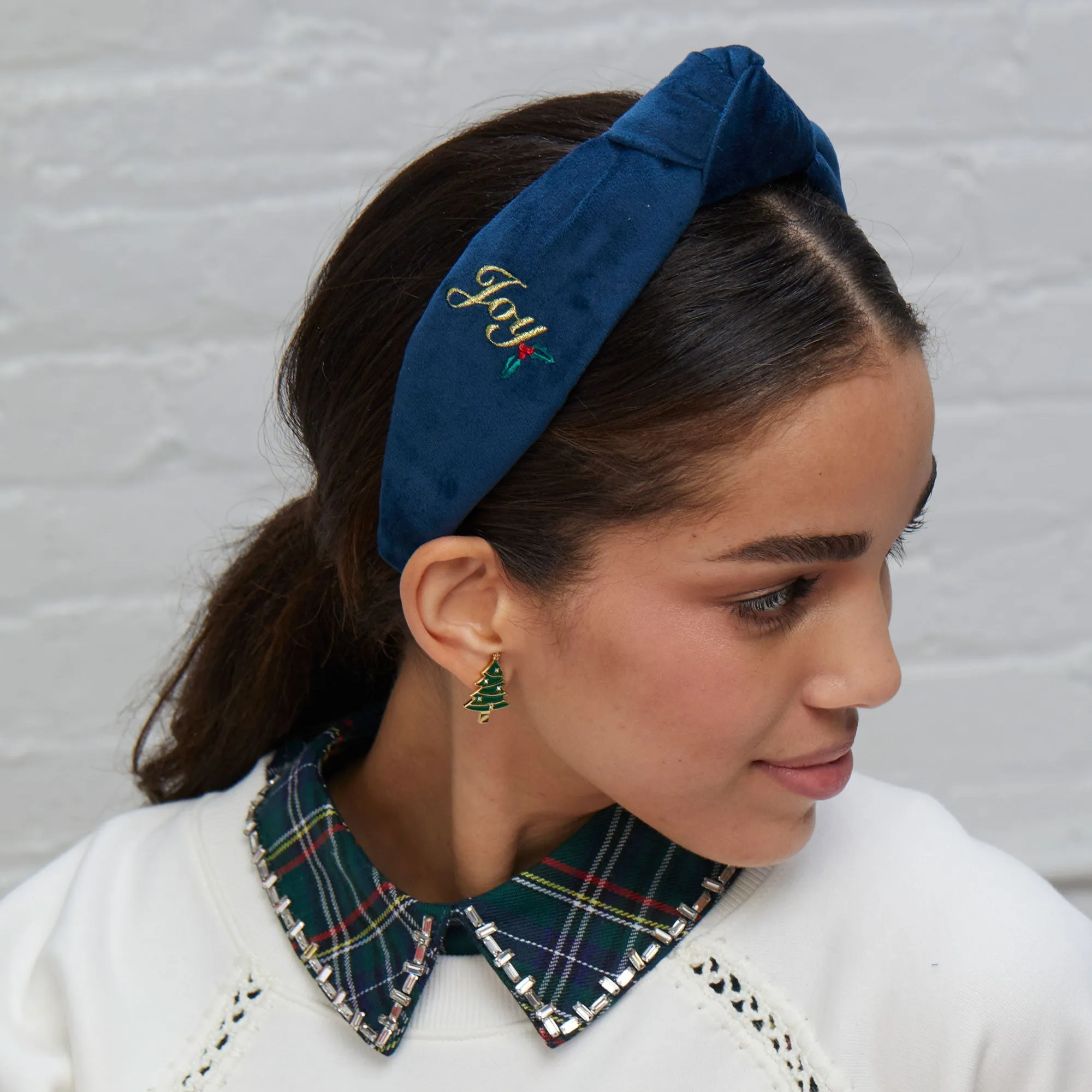 NAVY NOEL EMBROIDERED KNOTTED HEADBAND sold by Lele Sadoughi product image thumbnail 4