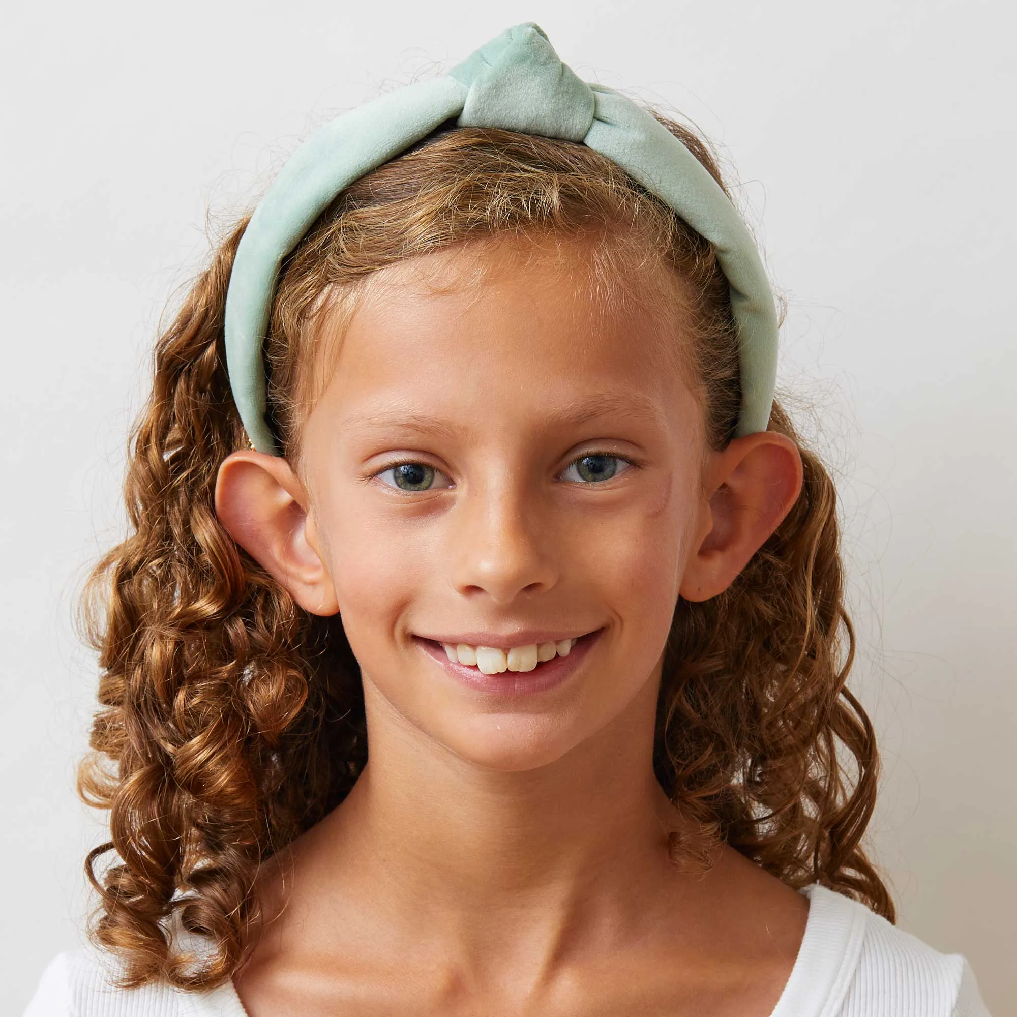 SMOKY AQUA KIDS VELVET KNOTTED HEADBAND sold by Lele Sadoughi product image thumbnail 4