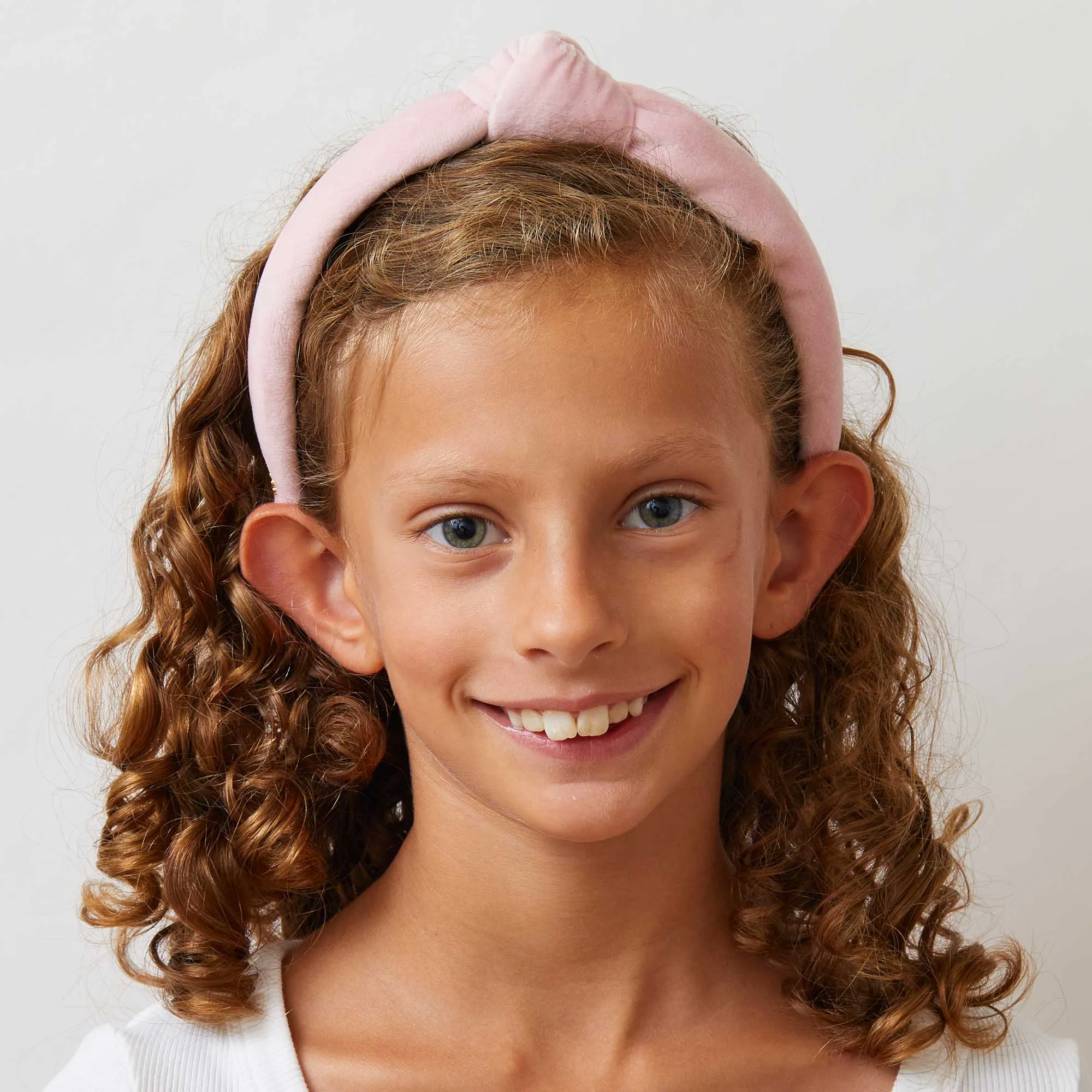 BLUSH KIDS VELVET KNOTTED HEADBAND sold by Lele Sadoughi product image thumbnail 4