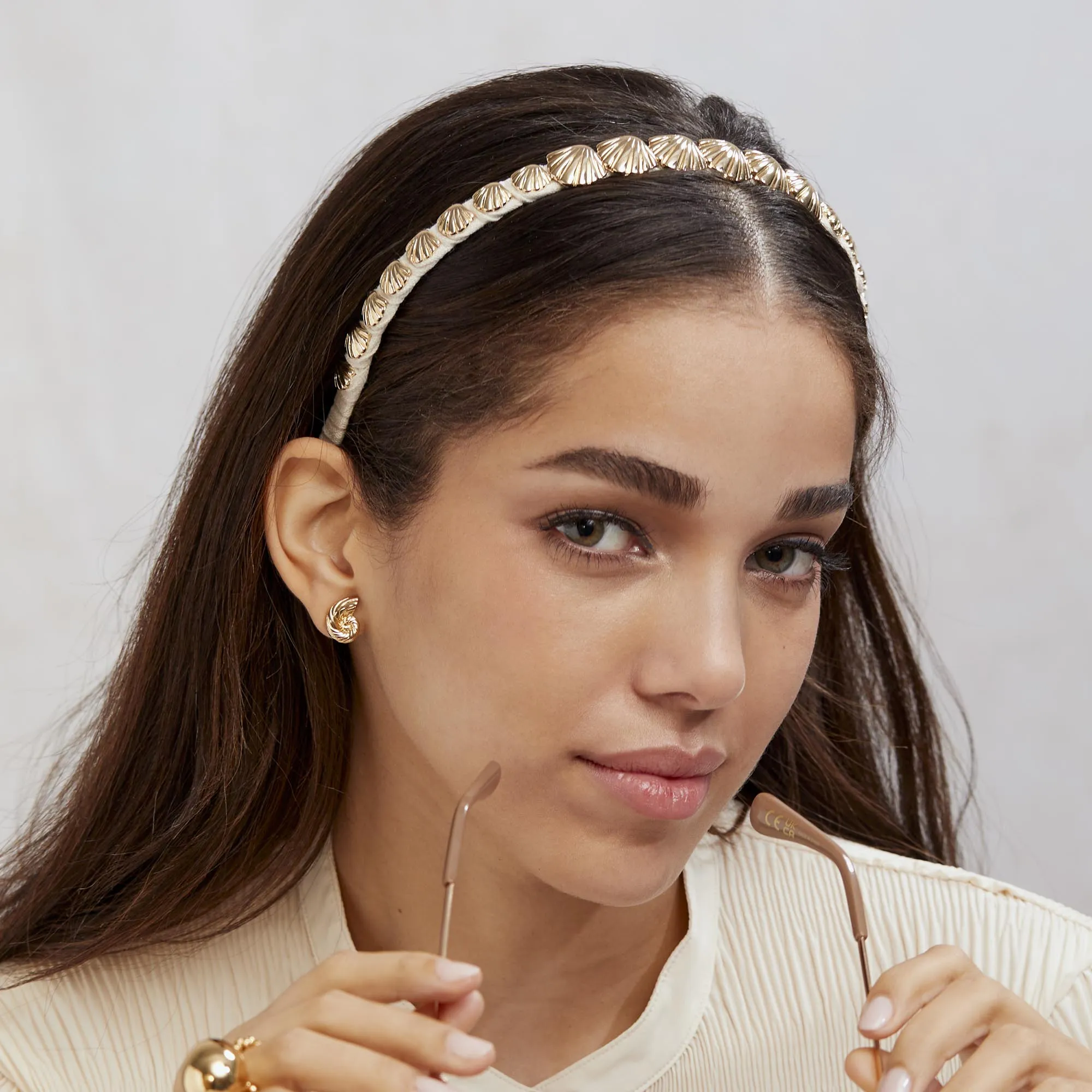 GOLD STRAND SHELL HEADBAND sold by Lele Sadoughi product image thumbnail 2