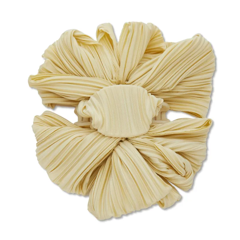 PALE YELLOW RITA CLAW CLIP made by Lele Sadoughi