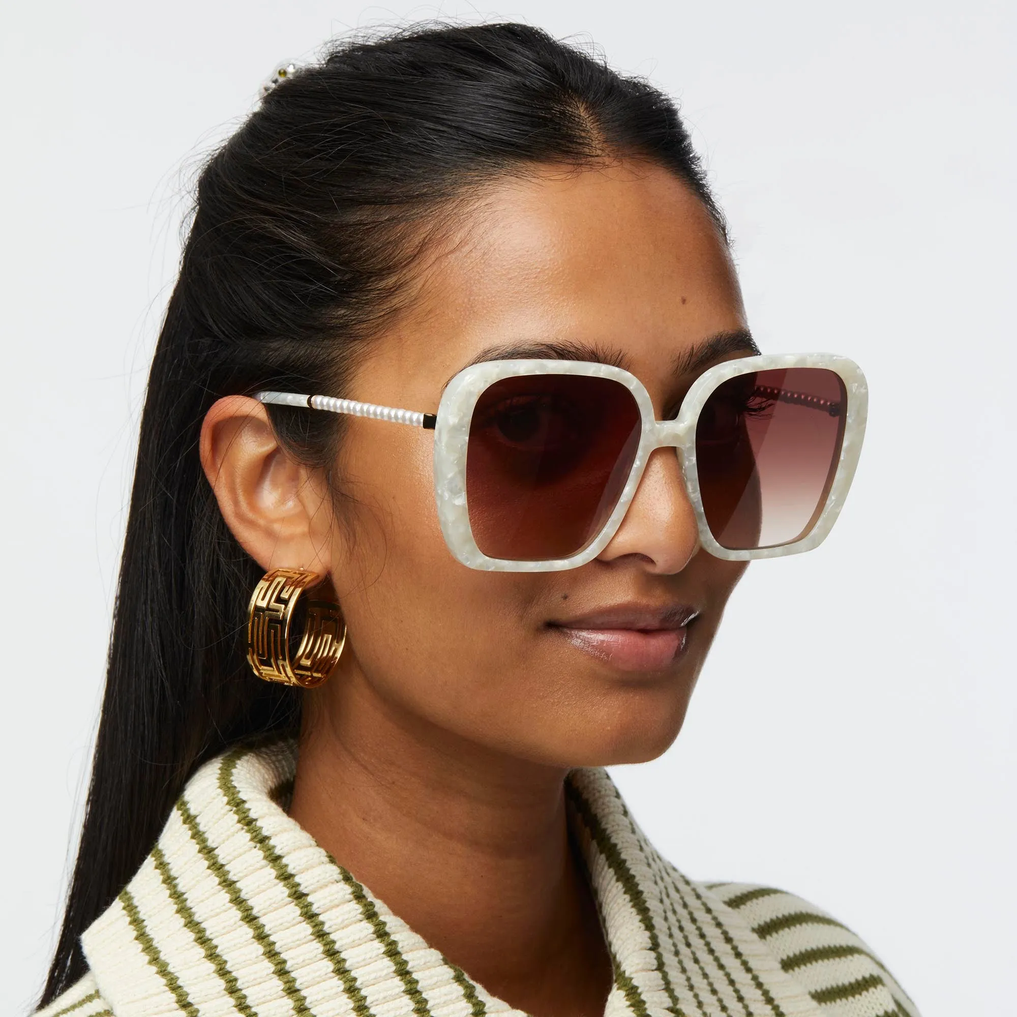 MOTHER OF PEARL ATHENS OVERSIZED SUNGLASSES sold by Lele Sadoughi product image thumbnail 3