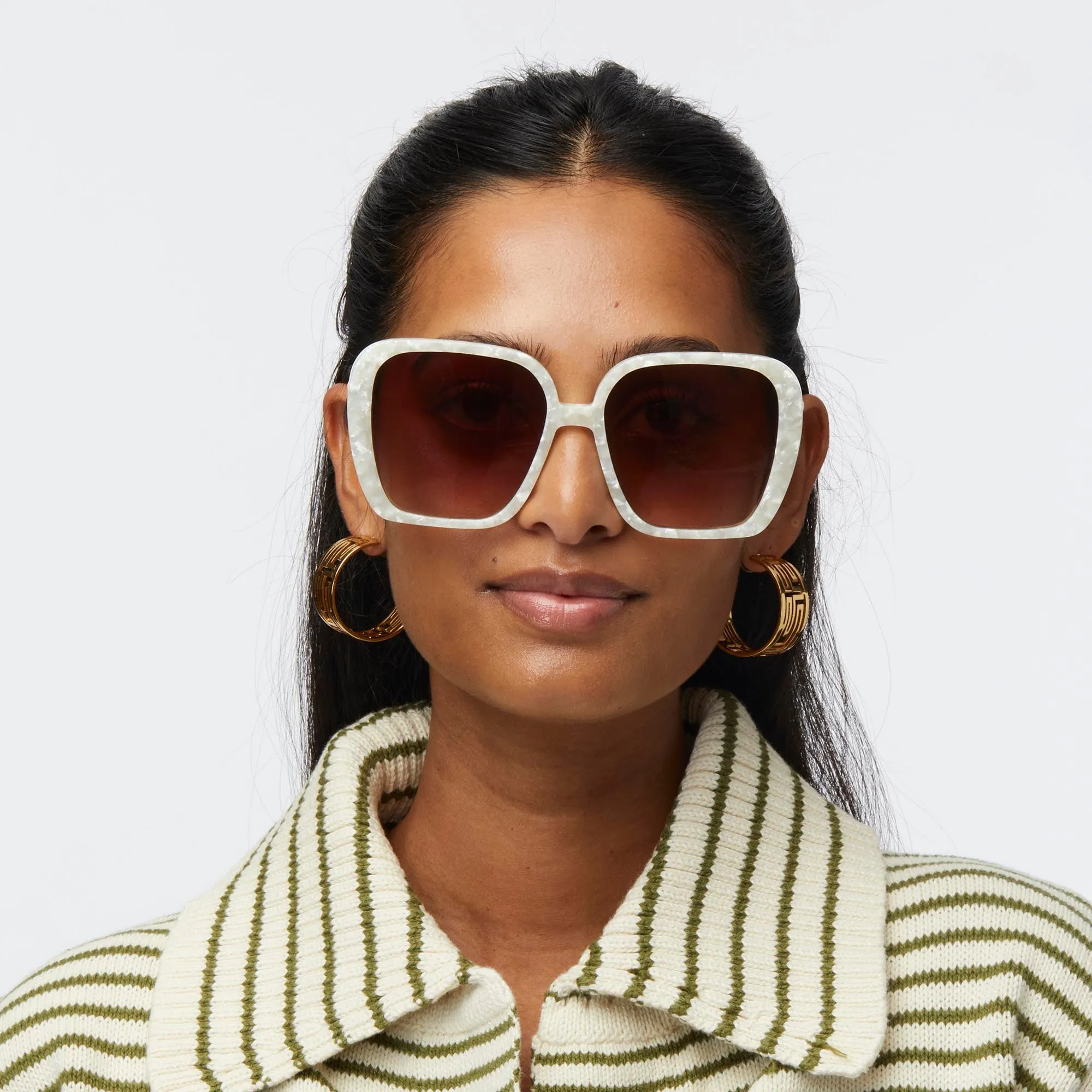 MOTHER OF PEARL ATHENS OVERSIZED SUNGLASSES sold by Lele Sadoughi product image thumbnail 2