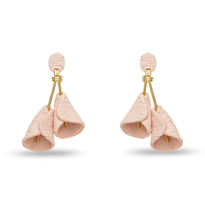 NATURAL RAFFIA CALLA LILY EARRINGS made by Lele Sadoughi