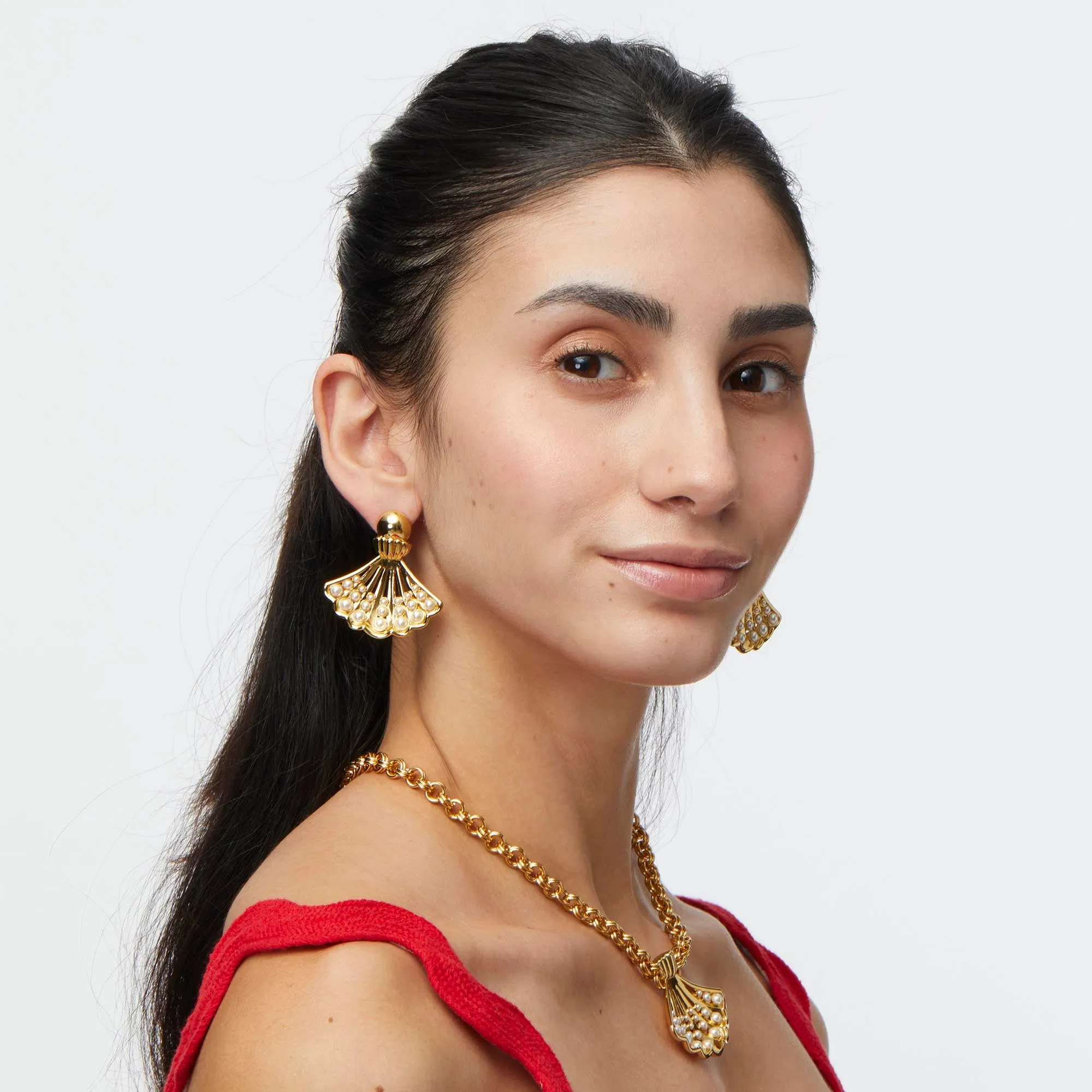 GOLD FAN SHELL EARRINGS sold by Lele Sadoughi product image thumbnail 2