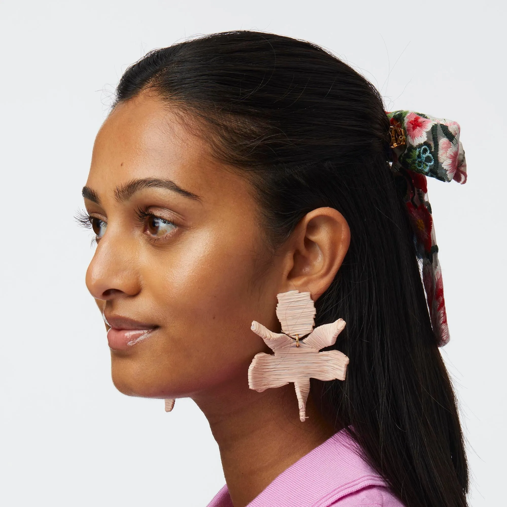 NATURAL RAFFIA PAPER LILY EARRINGS sold by Lele Sadoughi product image thumbnail 2