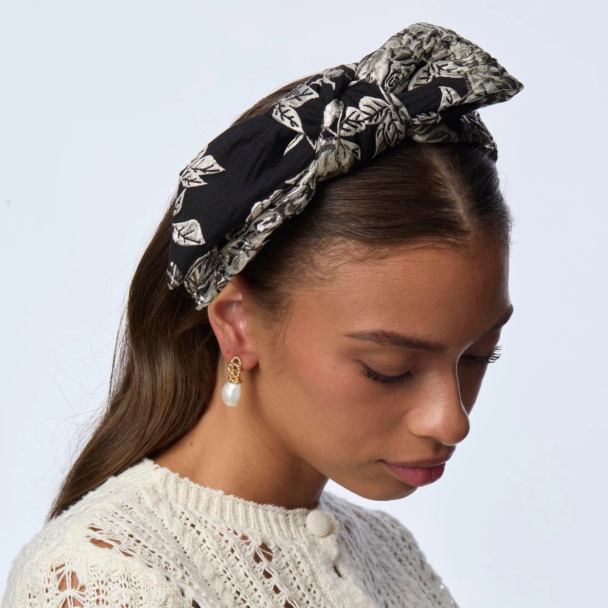 JET HOLLY FLORAL JACQUARD HEADBAND sold by Lele Sadoughi product image thumbnail 4