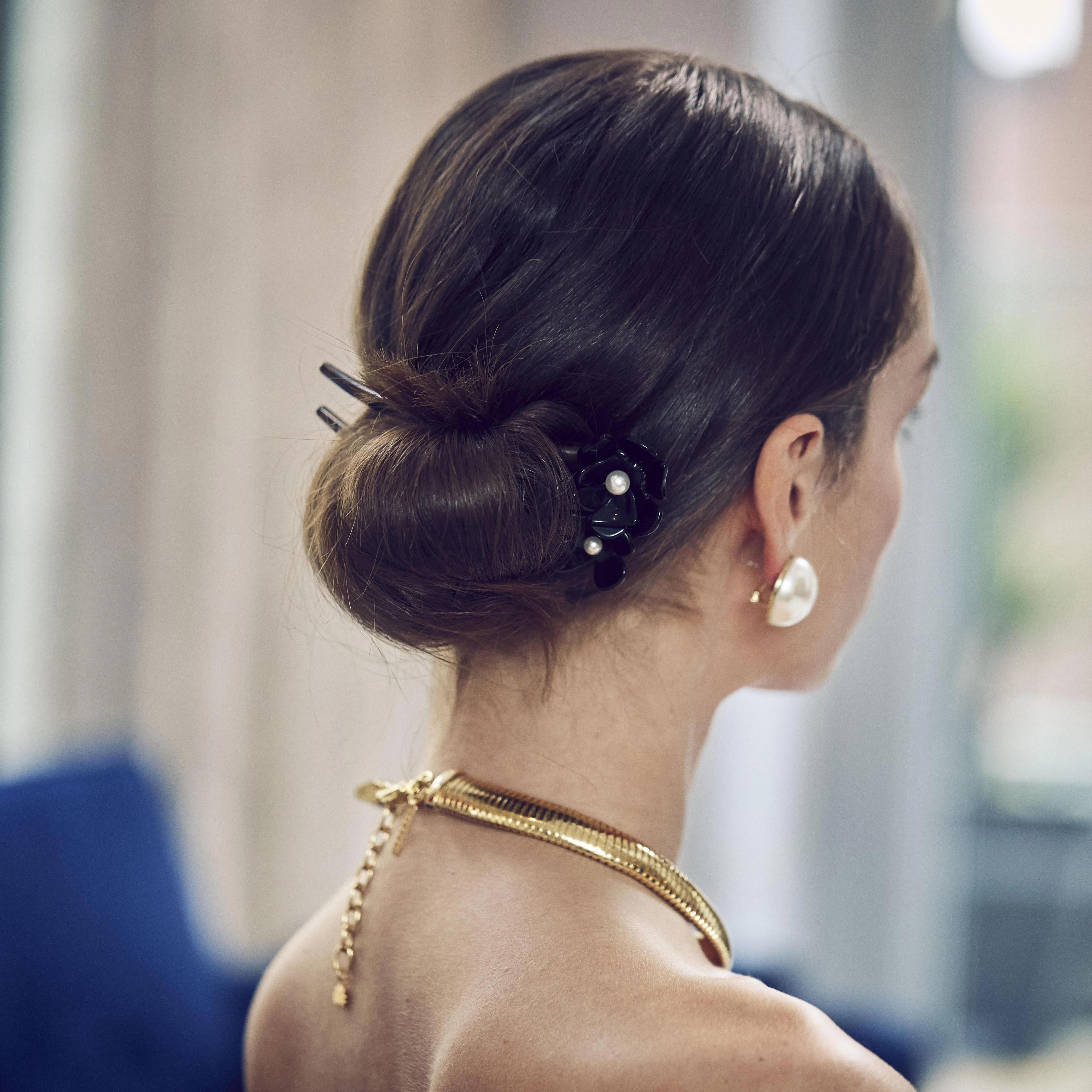 JET TORTOISE PETUNIA HAIR PIN sold by Lele Sadoughi product image thumbnail 2