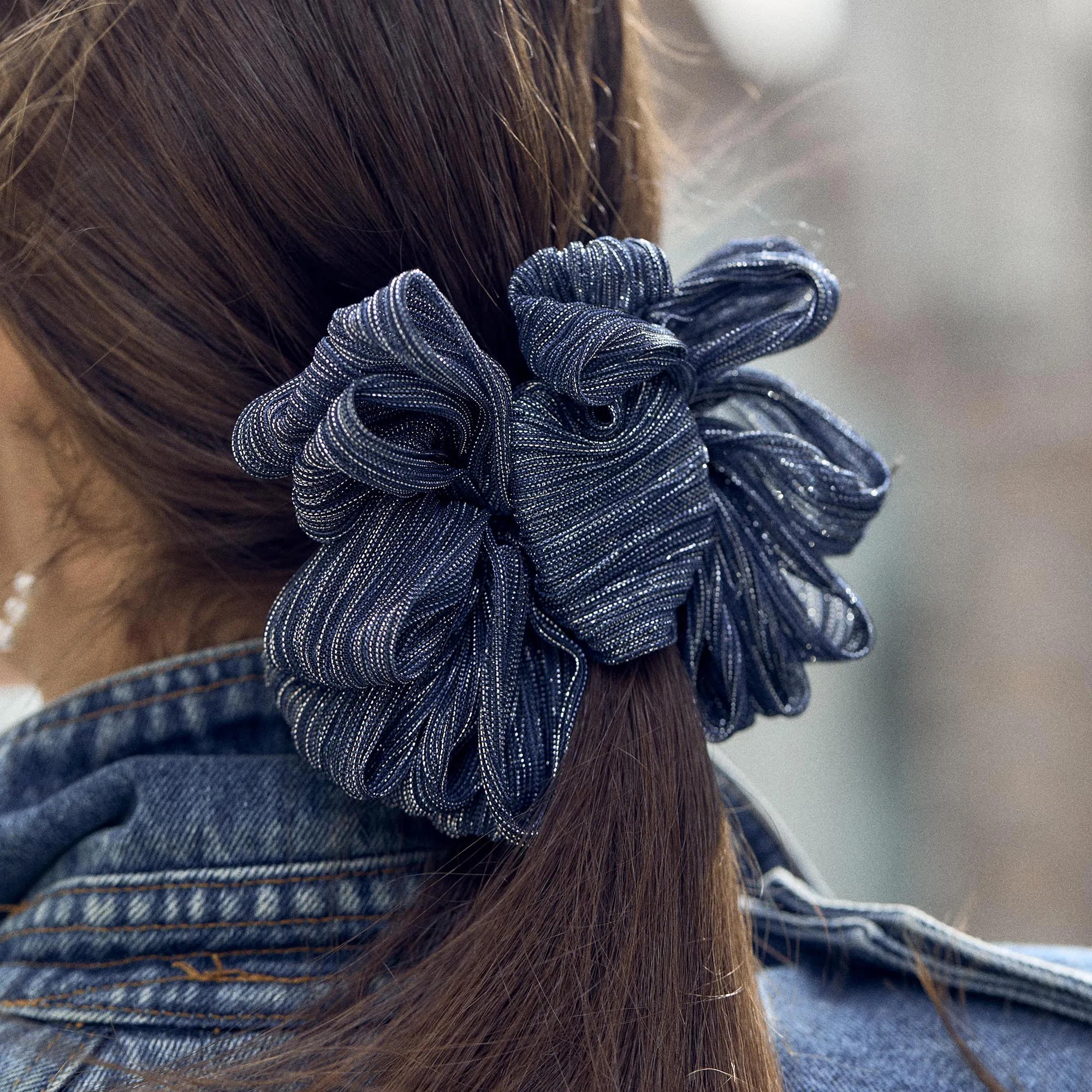 IMPERIAL BLUE RITA GALAXY CLAW CLIP sold by Lele Sadoughi product image thumbnail 4