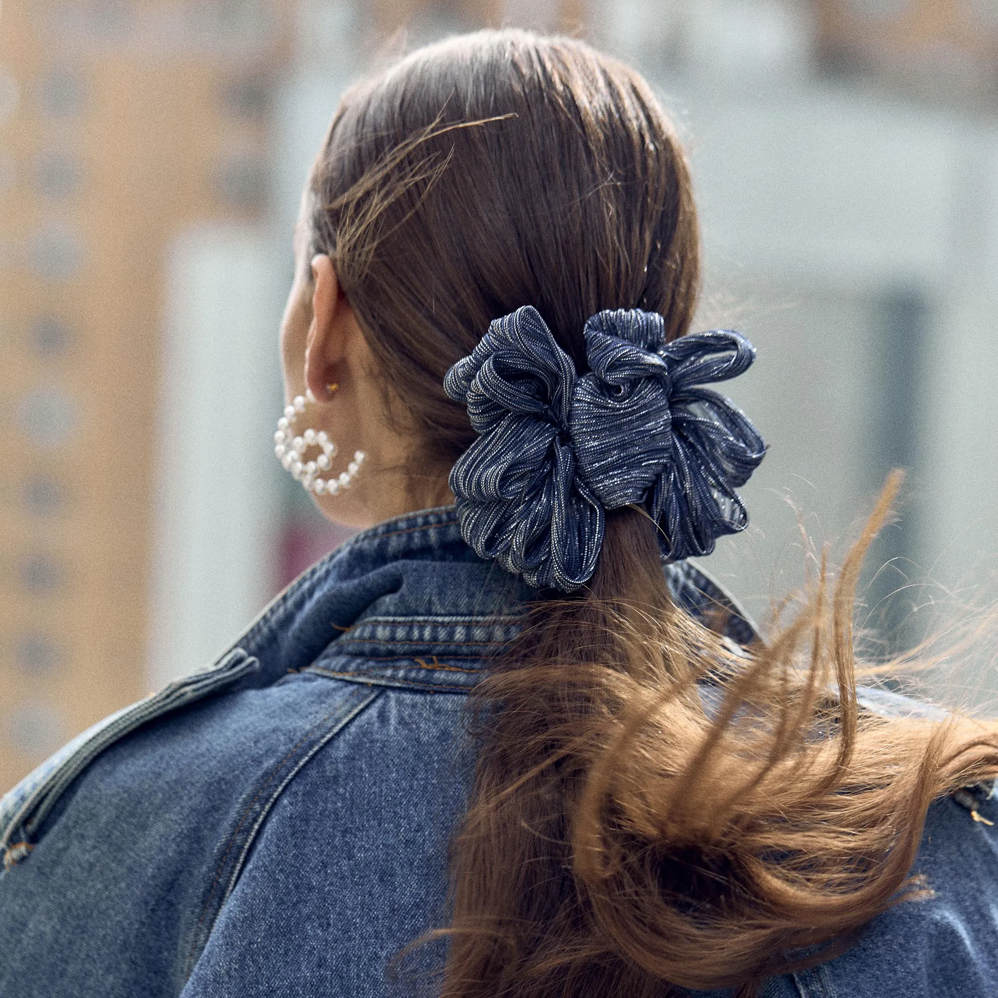 IMPERIAL BLUE RITA GALAXY CLAW CLIP sold by Lele Sadoughi product image thumbnail 2