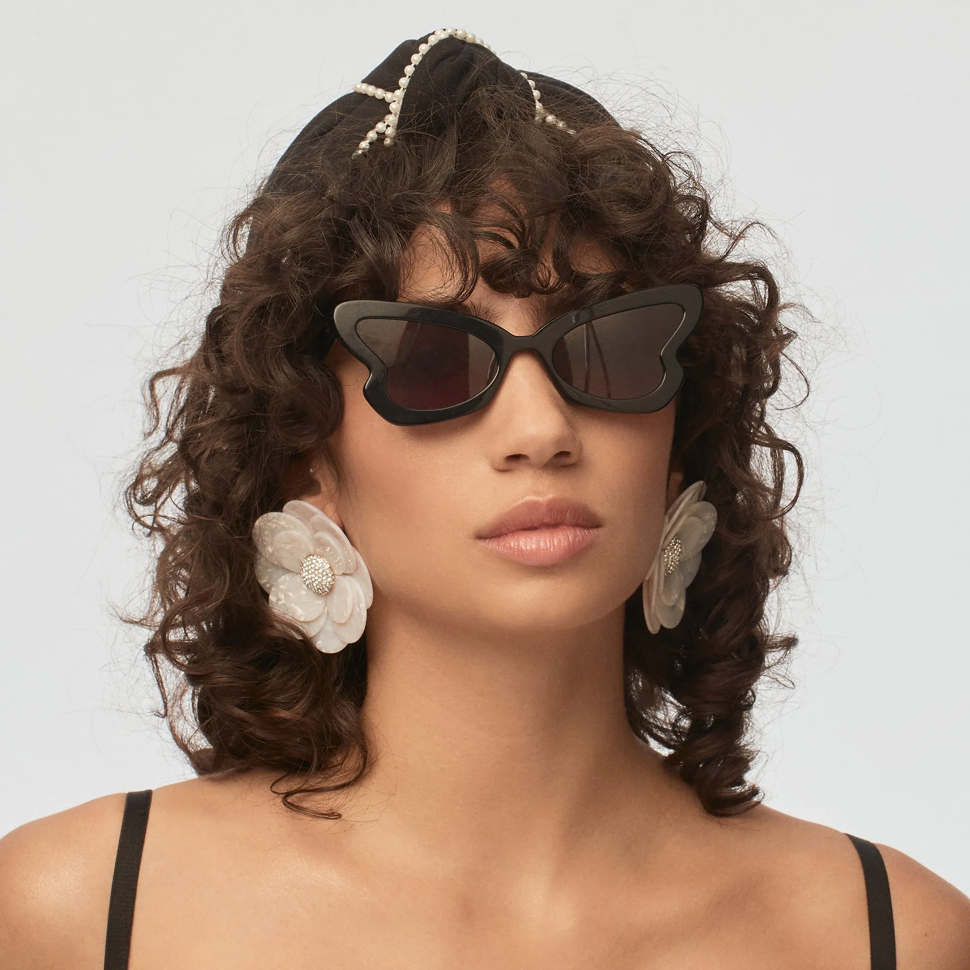 JET PEGGY SUNGLASSES sold by Lele Sadoughi product image thumbnail 4