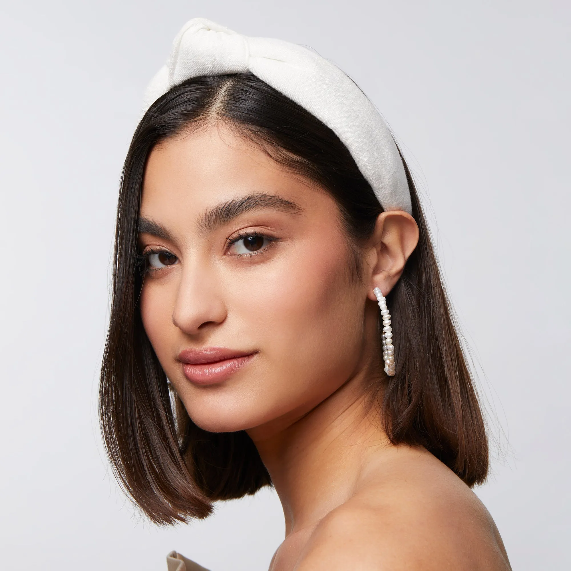 WHITE LINEN HEADBAND sold by Lele Sadoughi product image thumbnail 3