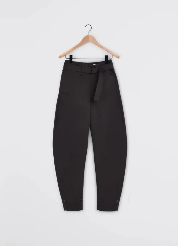 BELTED TAPERED PANTS made by Lemaire