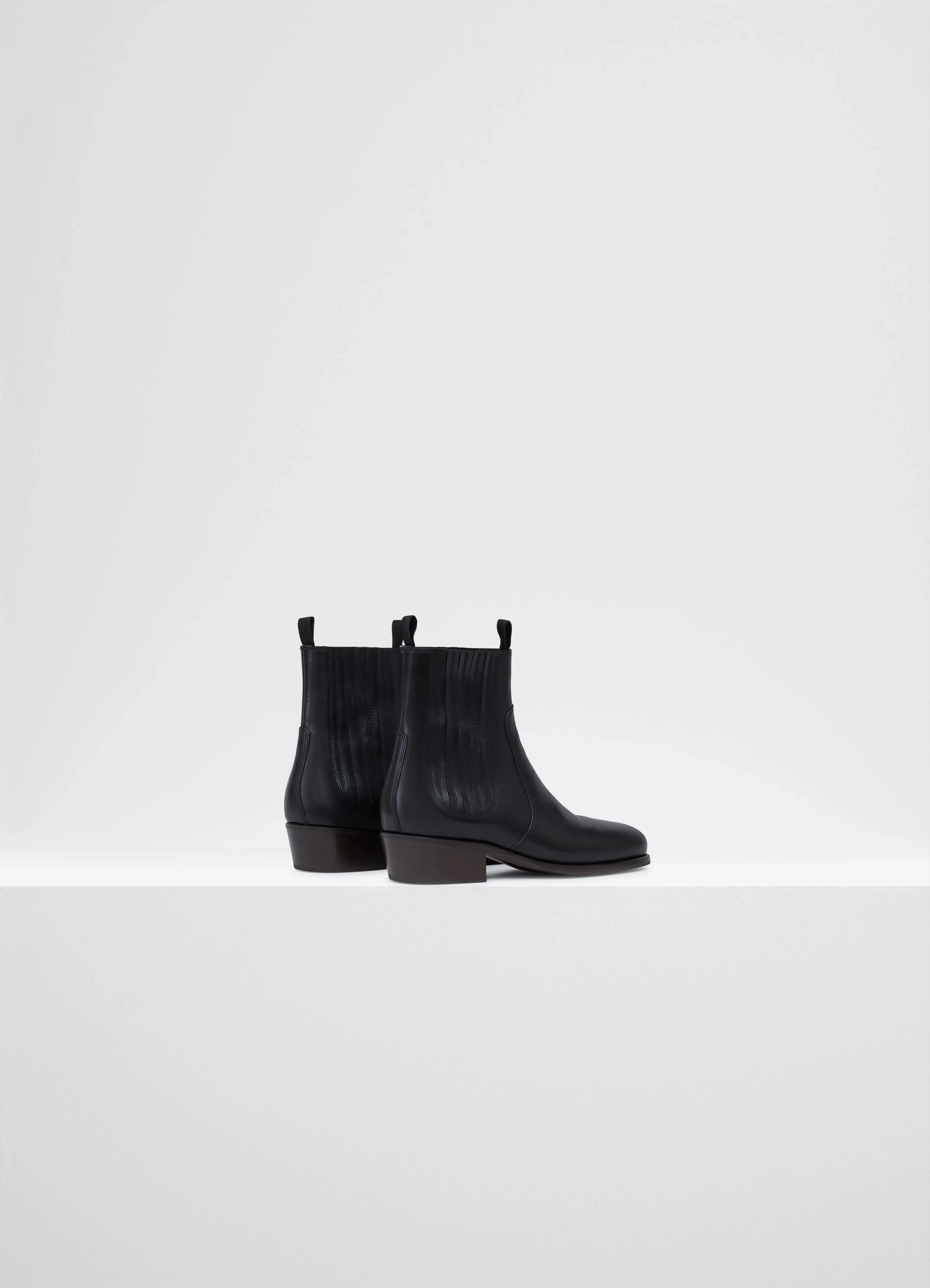 CHELSEA BOOTS IN LEATHER sold by Lemaire product image thumbnail 4