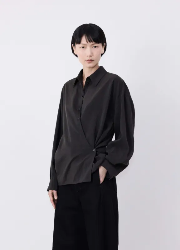 STRAIGHT COLLAR TWISTED SHIRT sold by Lemaire