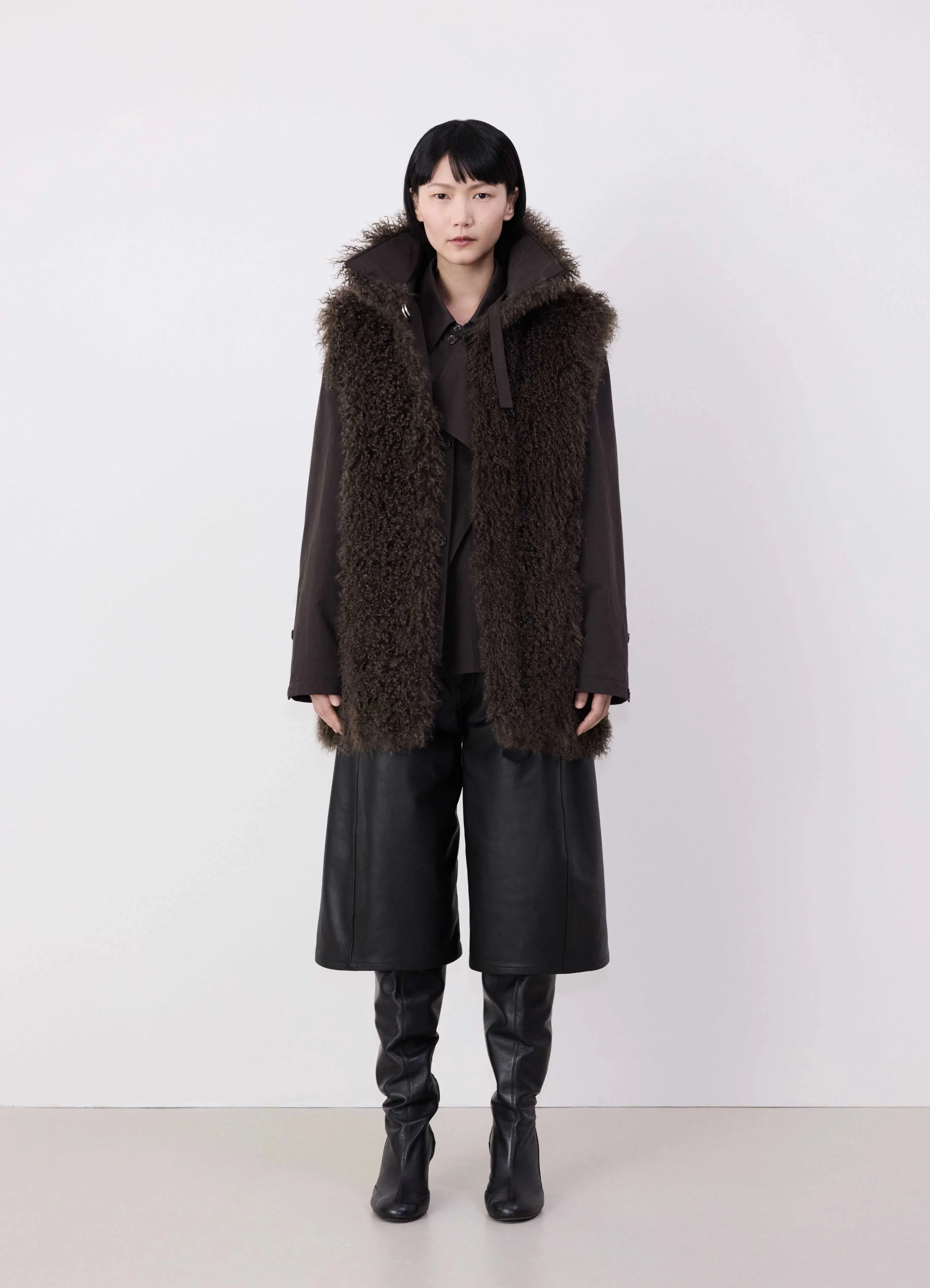 REVERSIBLE BELTED LONG SHEARLING GILET sold by Lemaire product image thumbnail 2