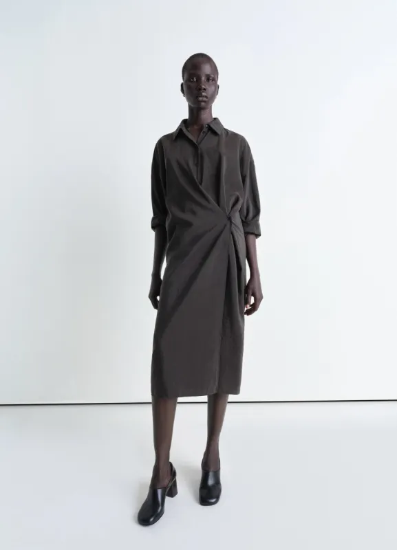 STRAIGHT COLLAR TWISTED DRESS made by Lemaire