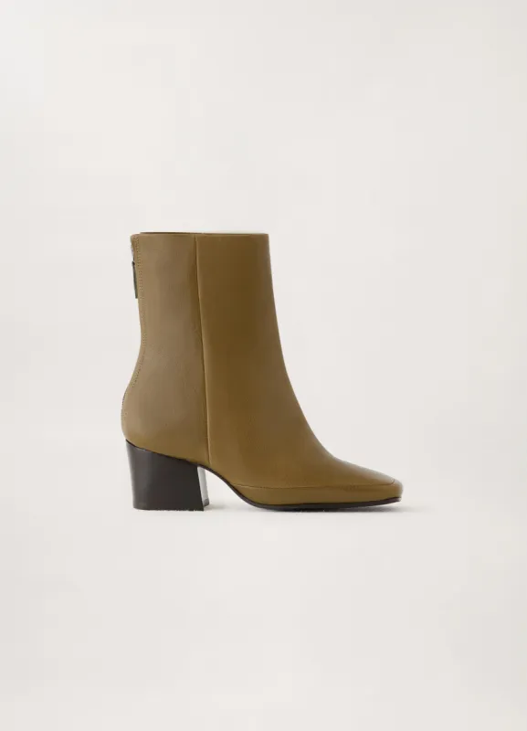 SOFT BOOTS 55 sold by Lemaire