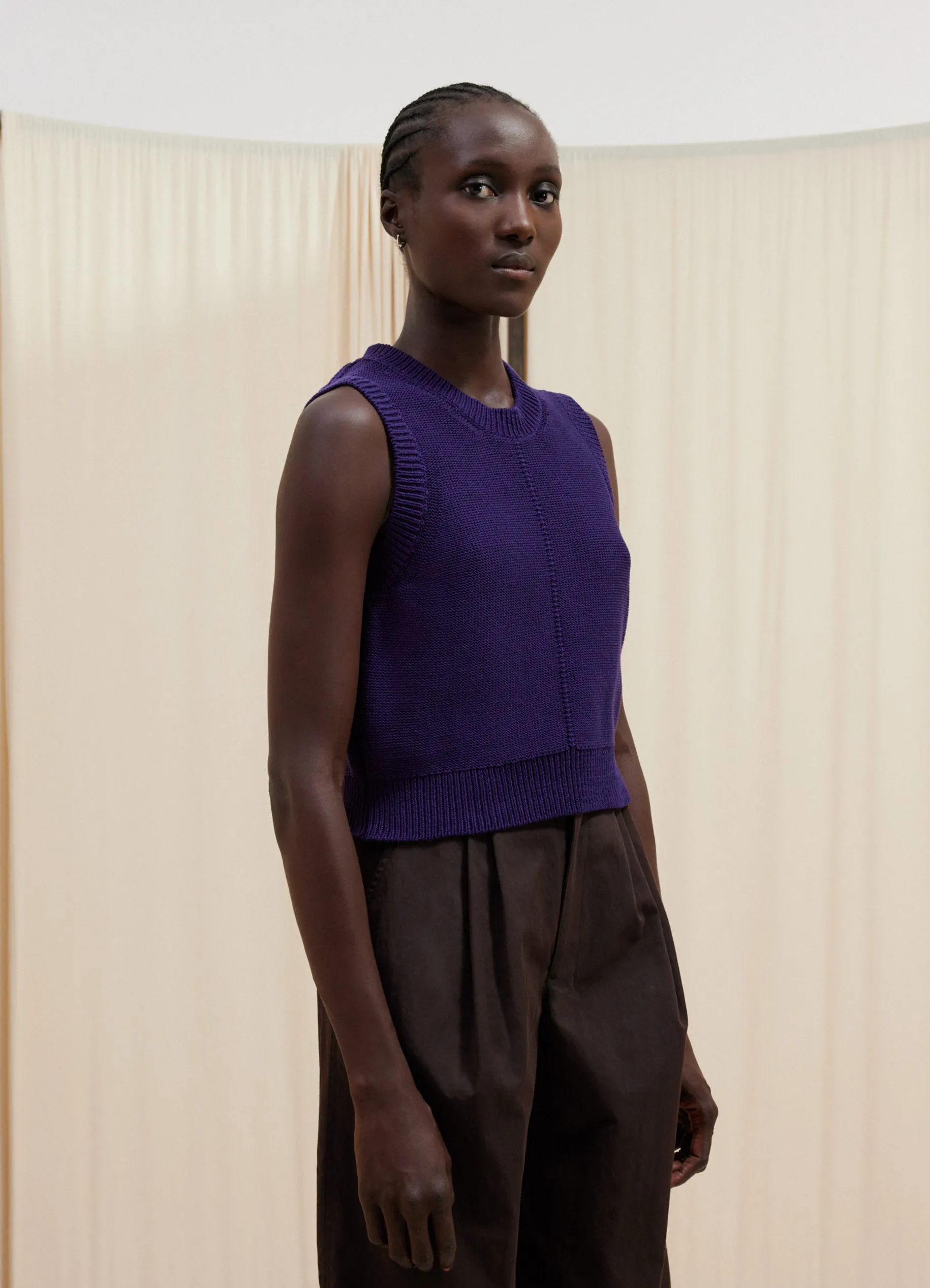 SLEEVELESS CROPPED SWEATER sold by Lemaire