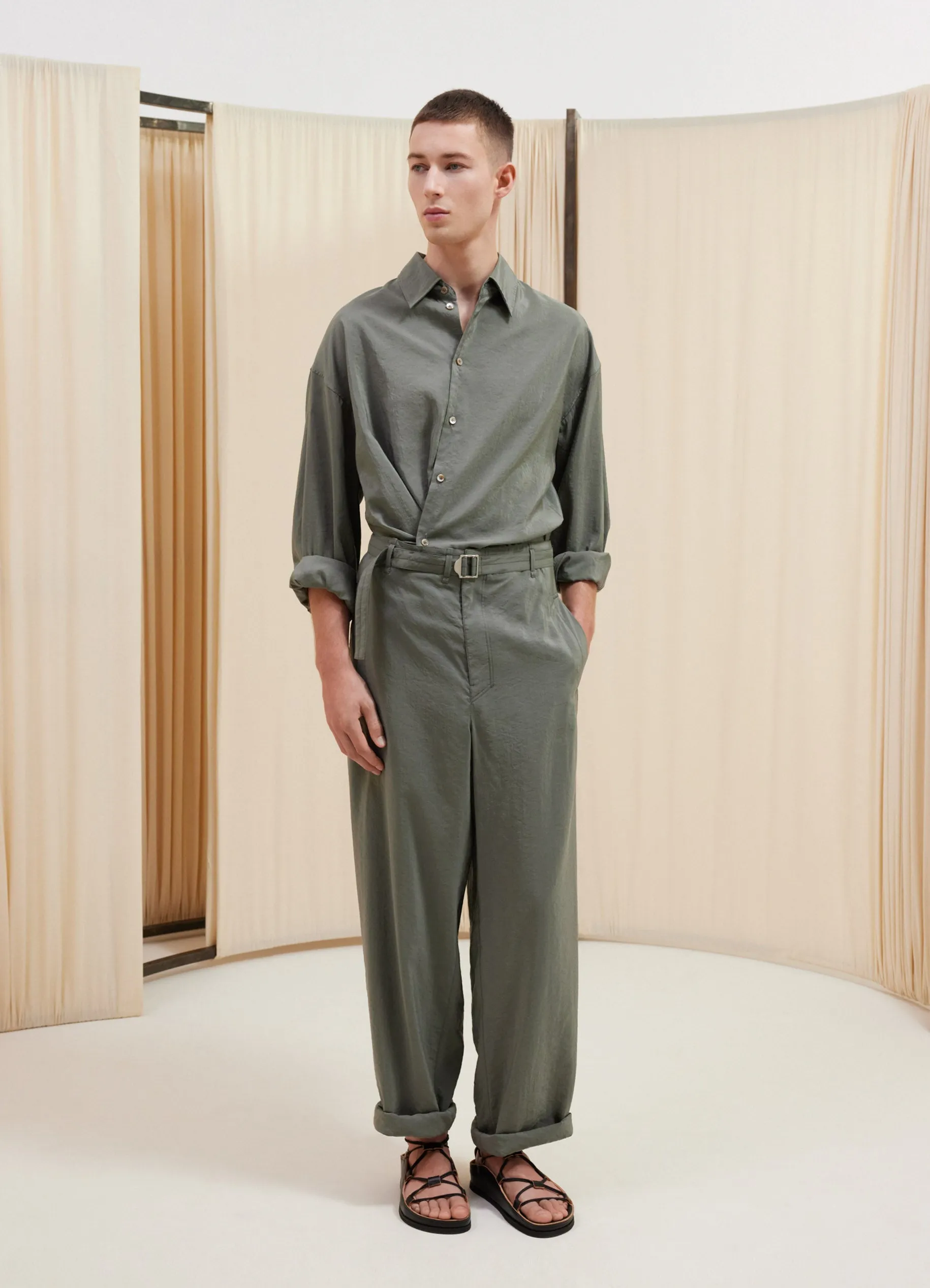 SEAMLESS BELTED PANTS sold by Lemaire