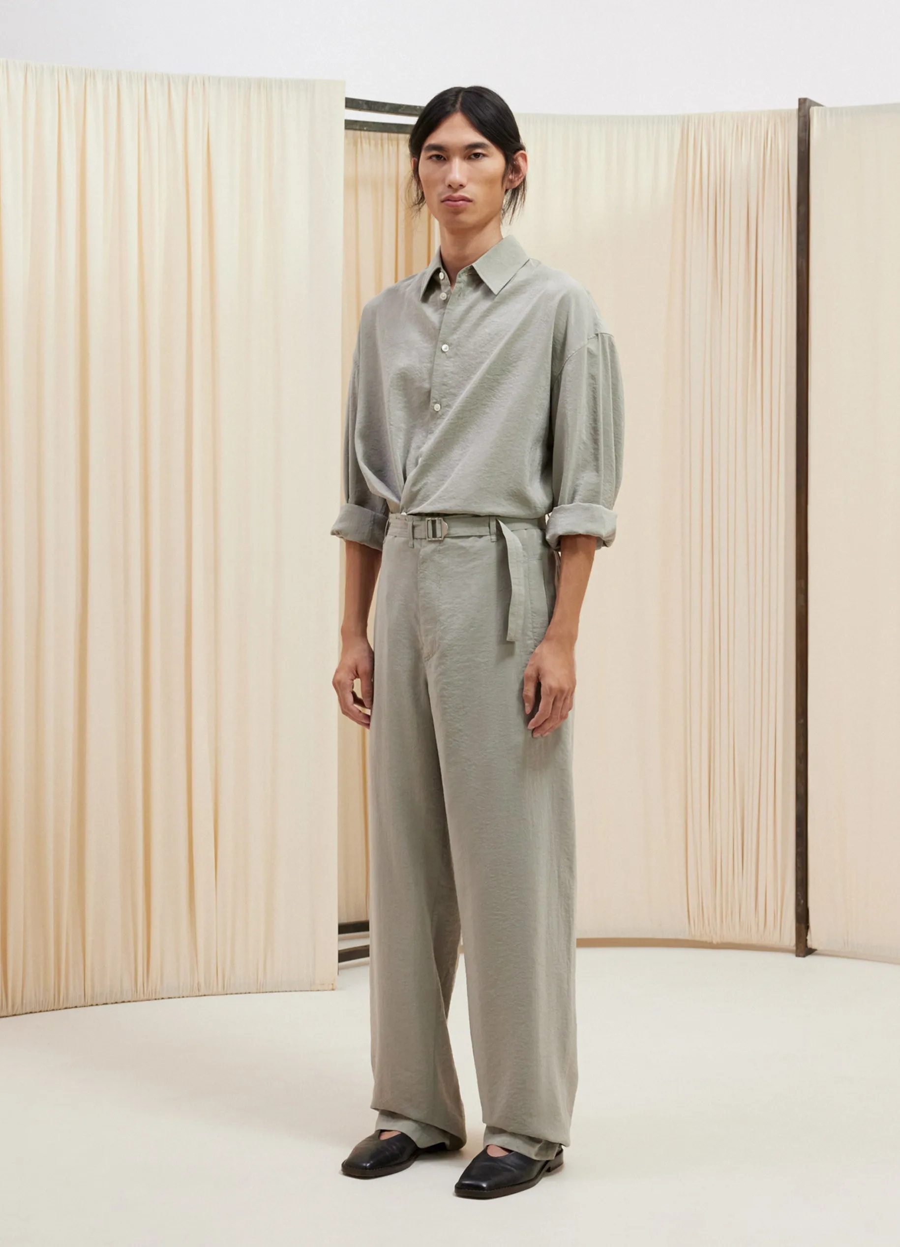 SEAMLESS BELTED PANTS sold by Lemaire product image thumbnail 3