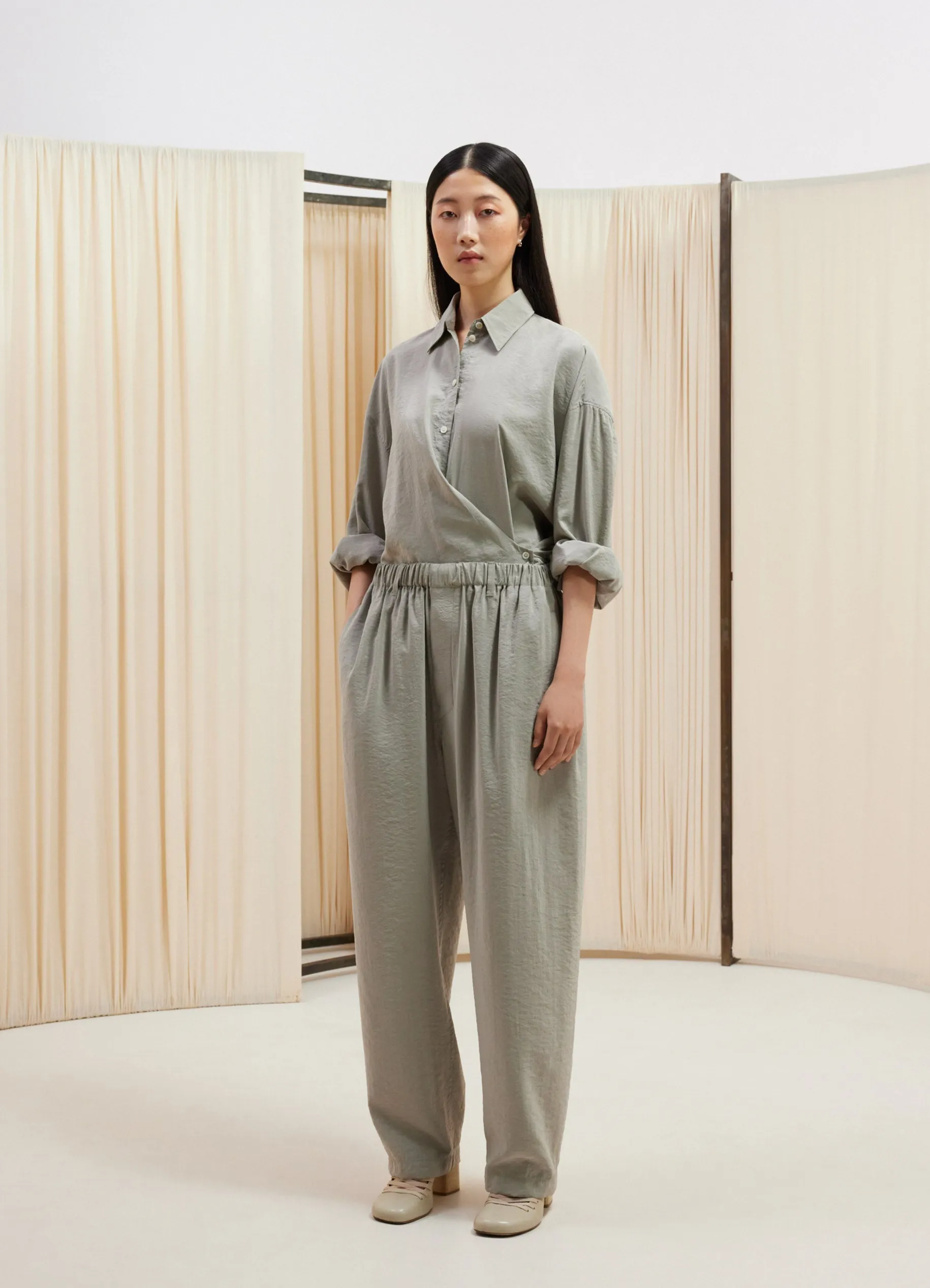 STRAIGHT COLLAR TWISTED SHIRT sold by Lemaire product image thumbnail 2