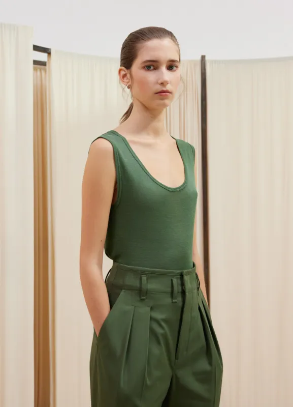 SEAMLESS SLEEVELESS SWEATER sold by Lemaire