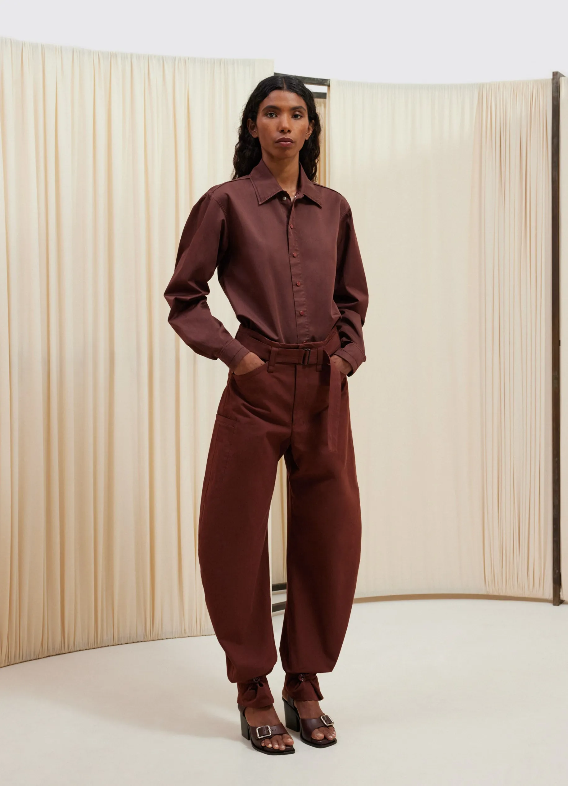 BELTED TAPERED PANTS sold by Lemaire