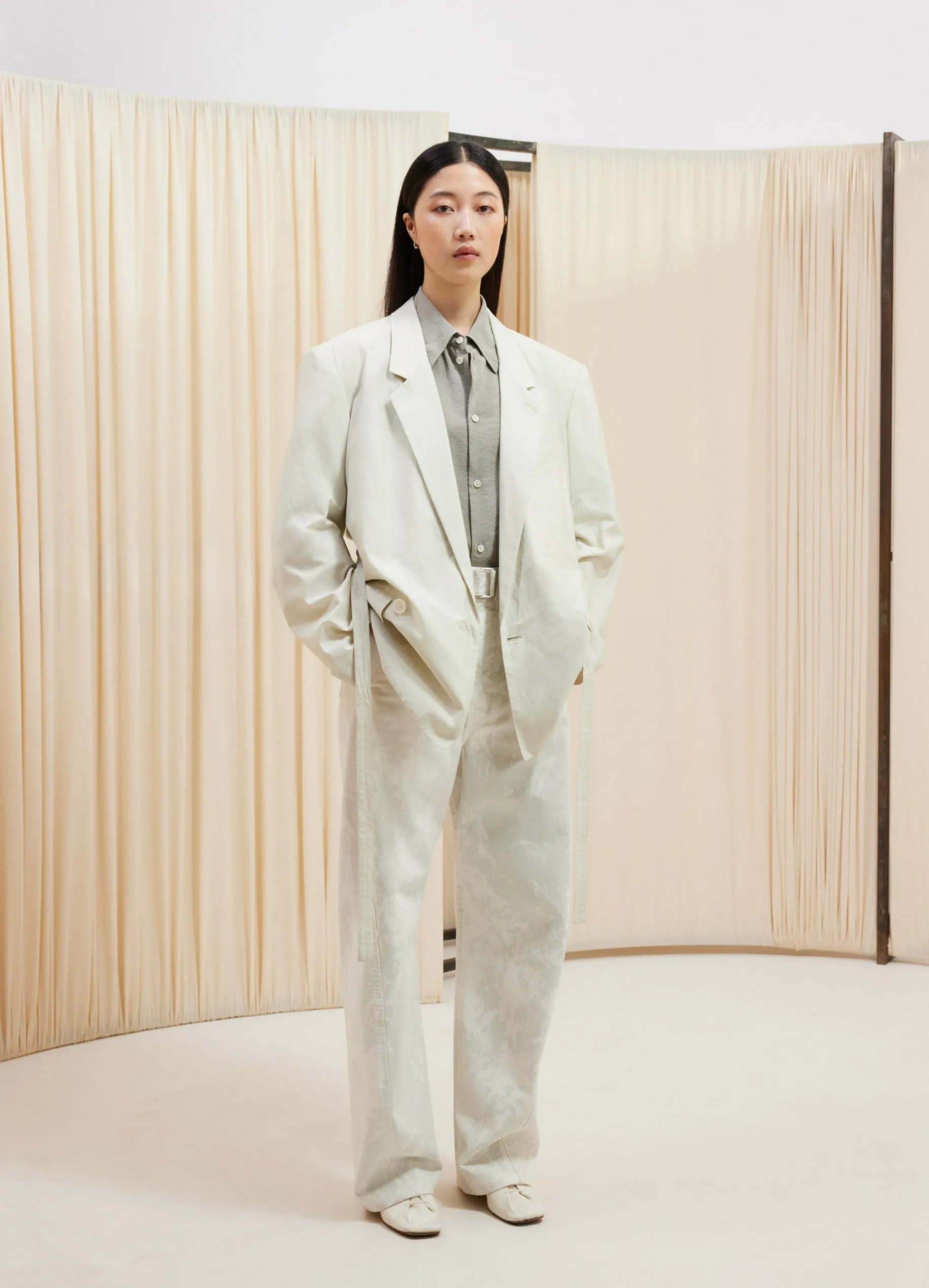 BELTED LIGHT TAILORED JACKET sold by Lemaire product image thumbnail 3