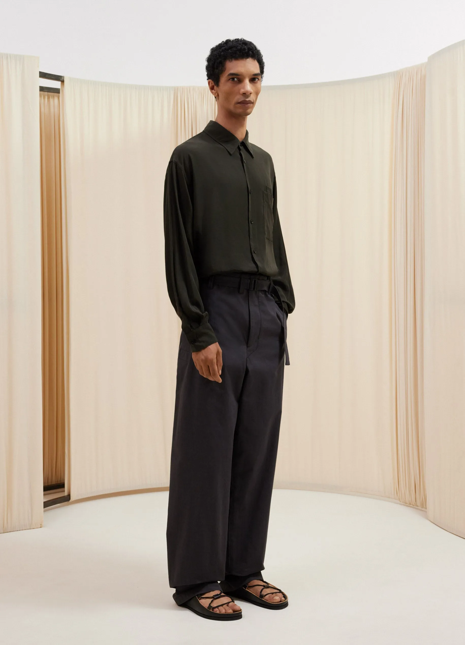 SEAMLESS BELTED PANTS sold by Lemaire product image thumbnail 2