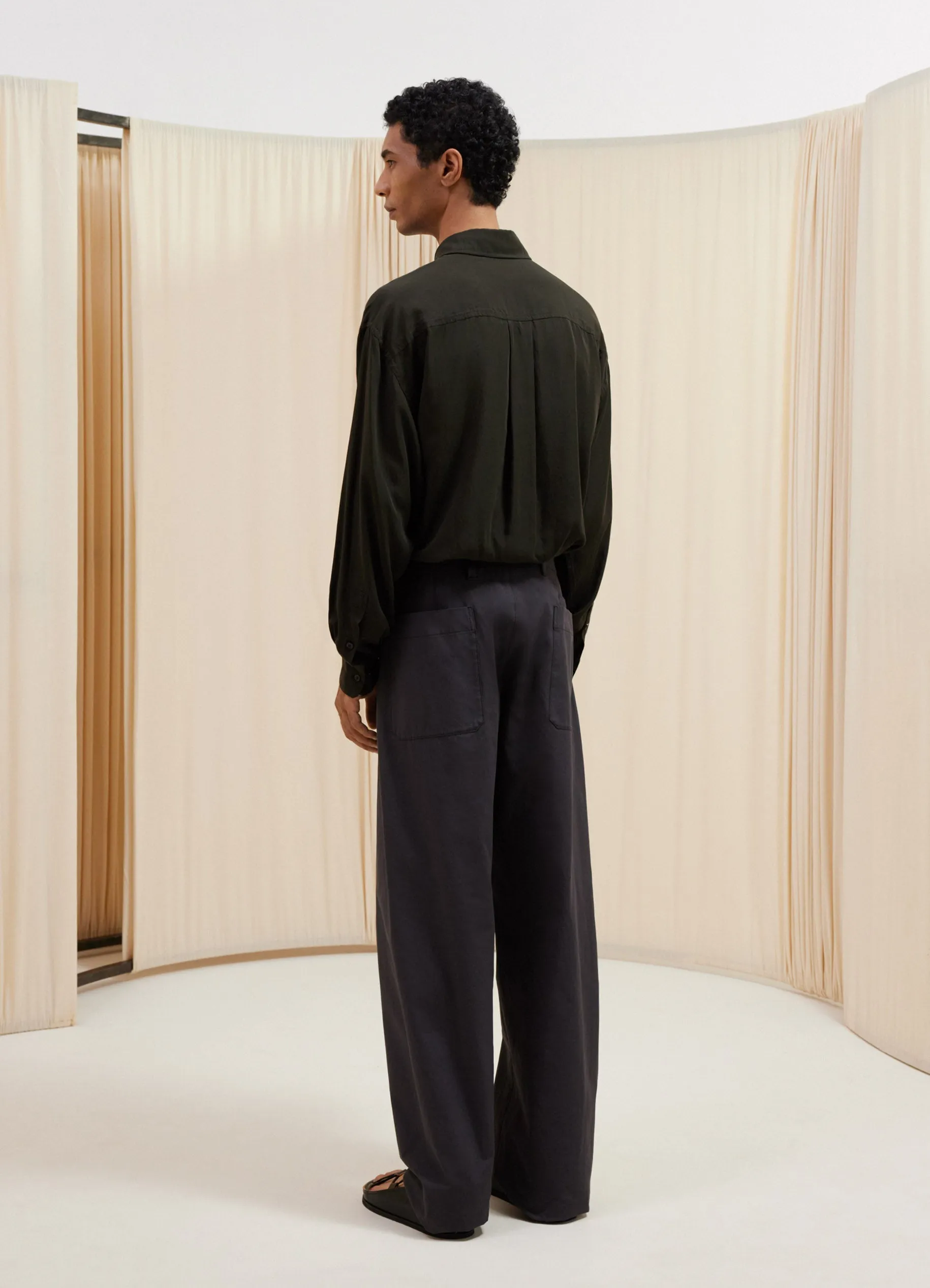 SEAMLESS BELTED PANTS sold by Lemaire product image thumbnail 3