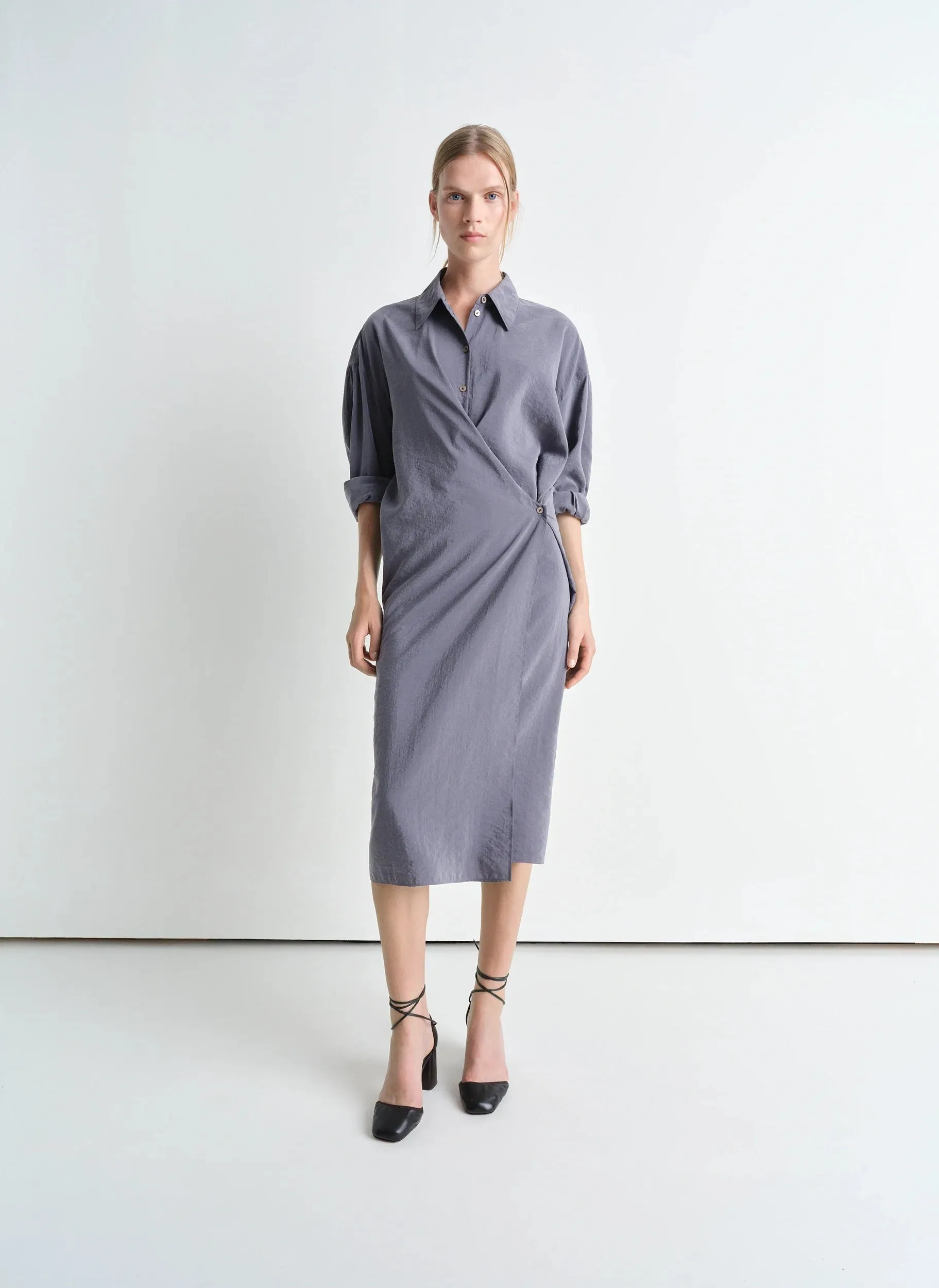 STRAIGHT COLLAR TWISTED DRESS sold by Lemaire