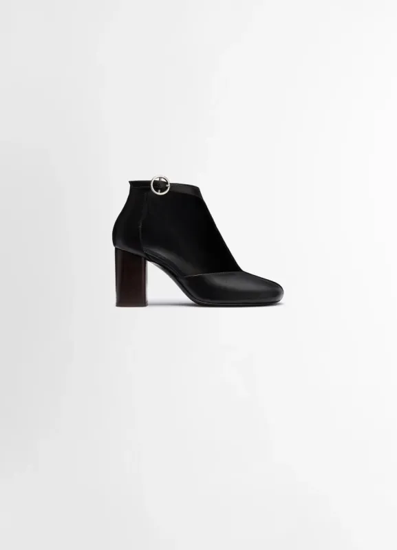 CUT OUT ANKLE BOOTS made by Lemaire