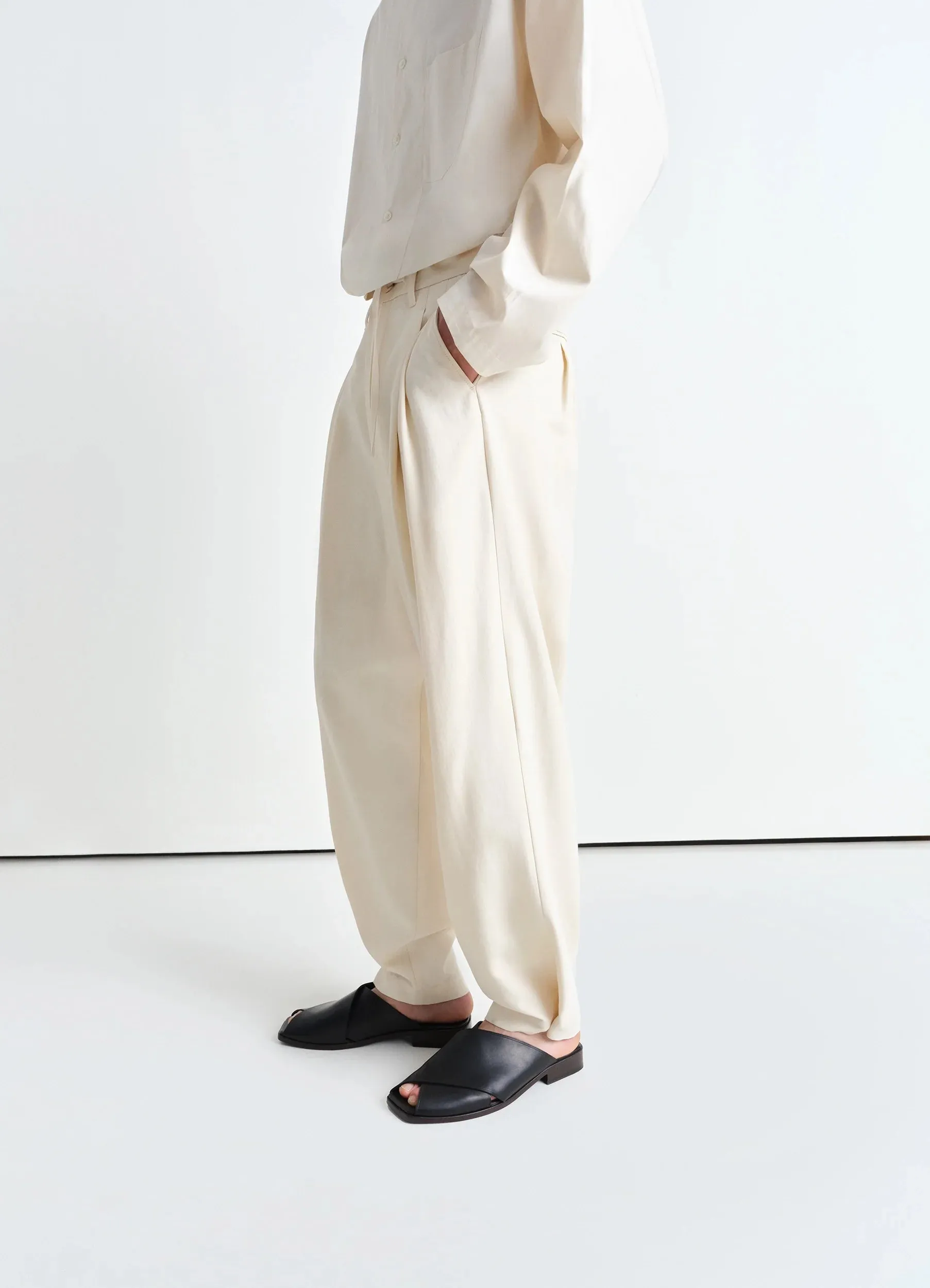 DRAWSTRING PLEATED PANTS sold by Lemaire product image thumbnail 3