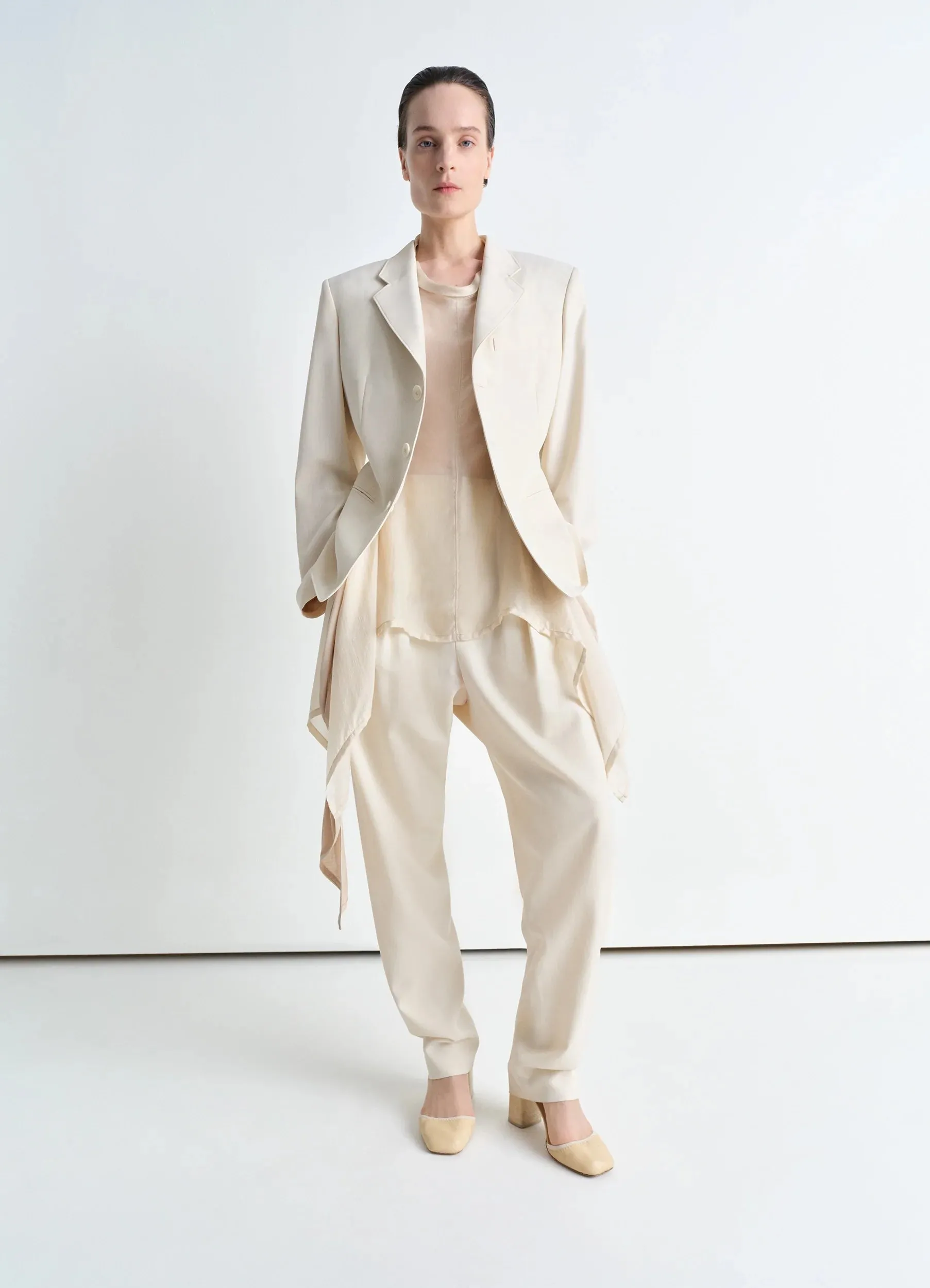 SINGLE-BREASTED FITTED TAILORED JACKET sold by Lemaire