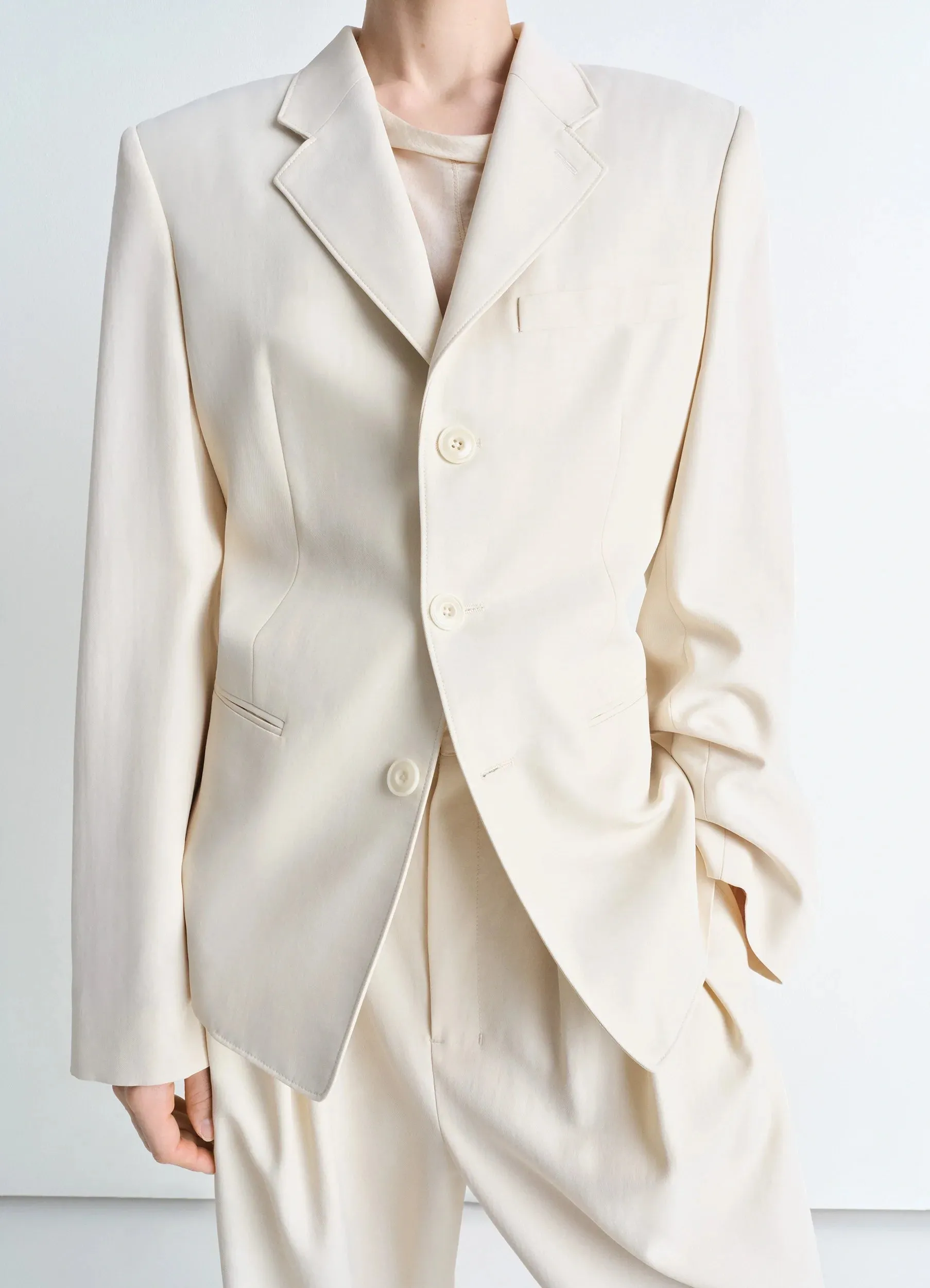 SINGLE-BREASTED FITTED TAILORED JACKET sold by Lemaire product image thumbnail 3