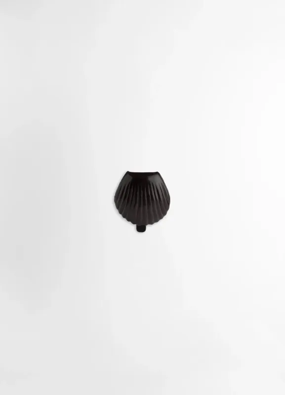 CARLOS PEÑAFIEL SHELL COIN PURSE IN LEATHER made by Lemaire