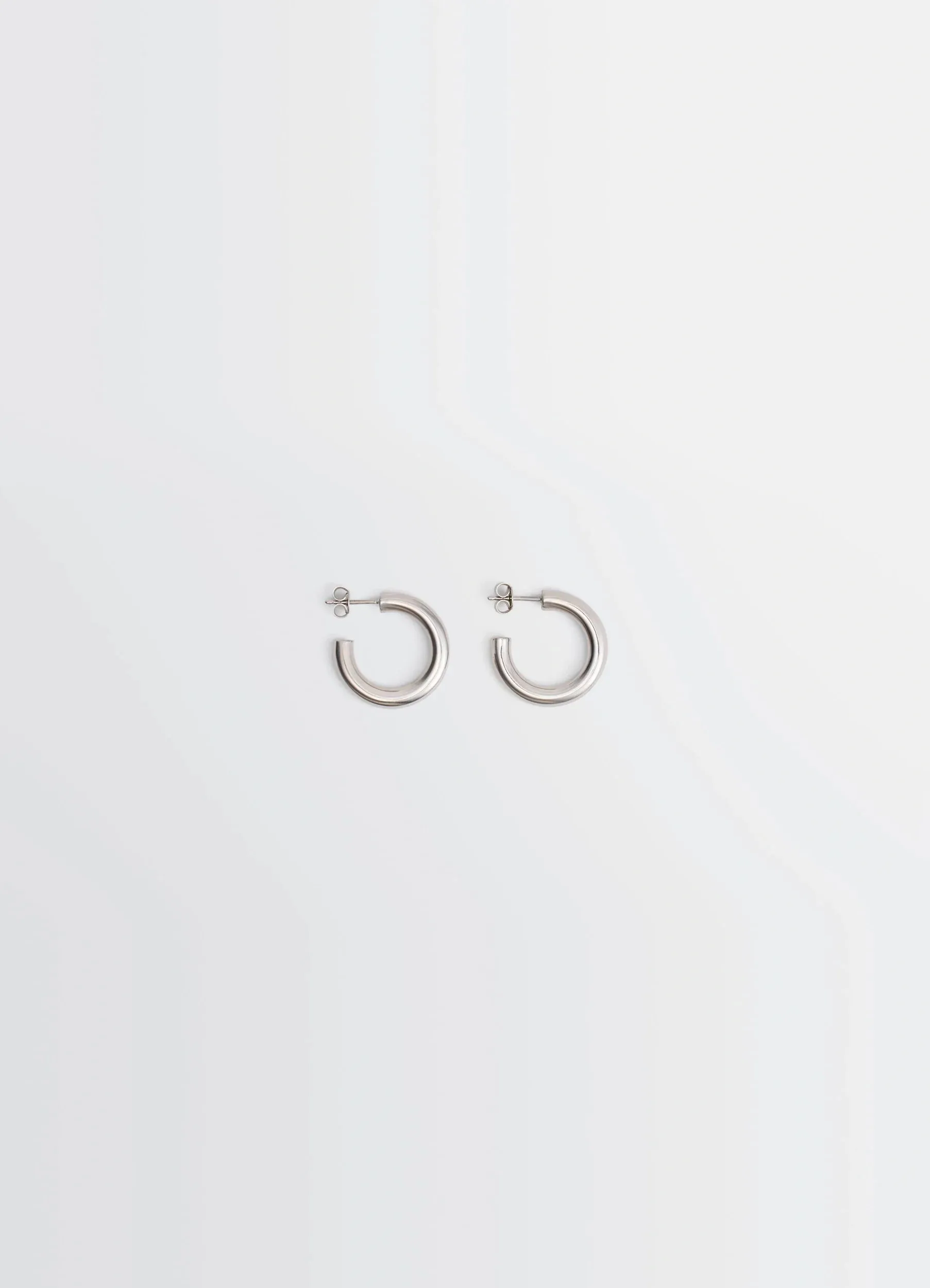 CLASSIC HOOPS S IN SILVER sold by Lemaire