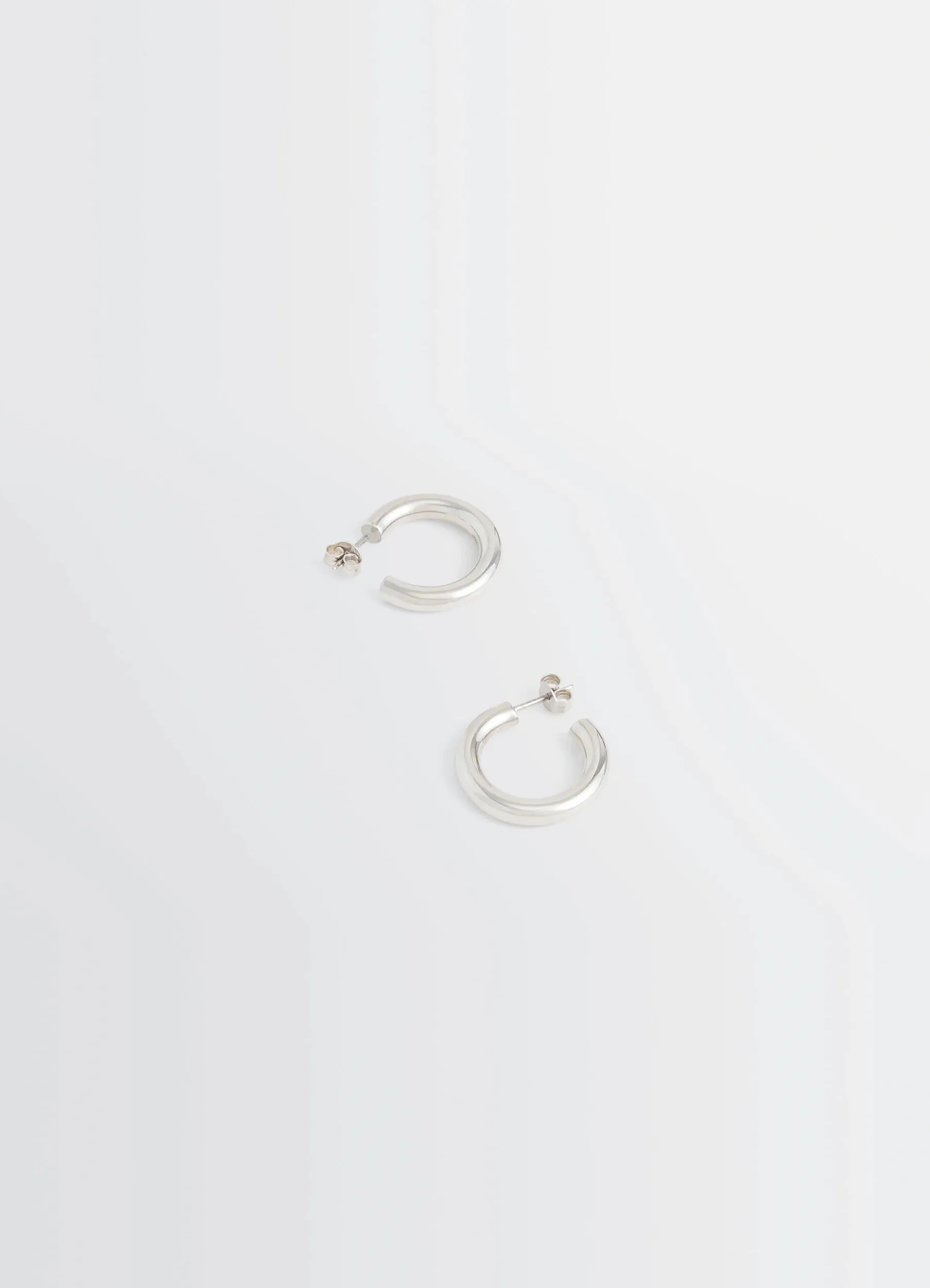 CLASSIC HOOPS S IN SILVER sold by Lemaire product image thumbnail 3